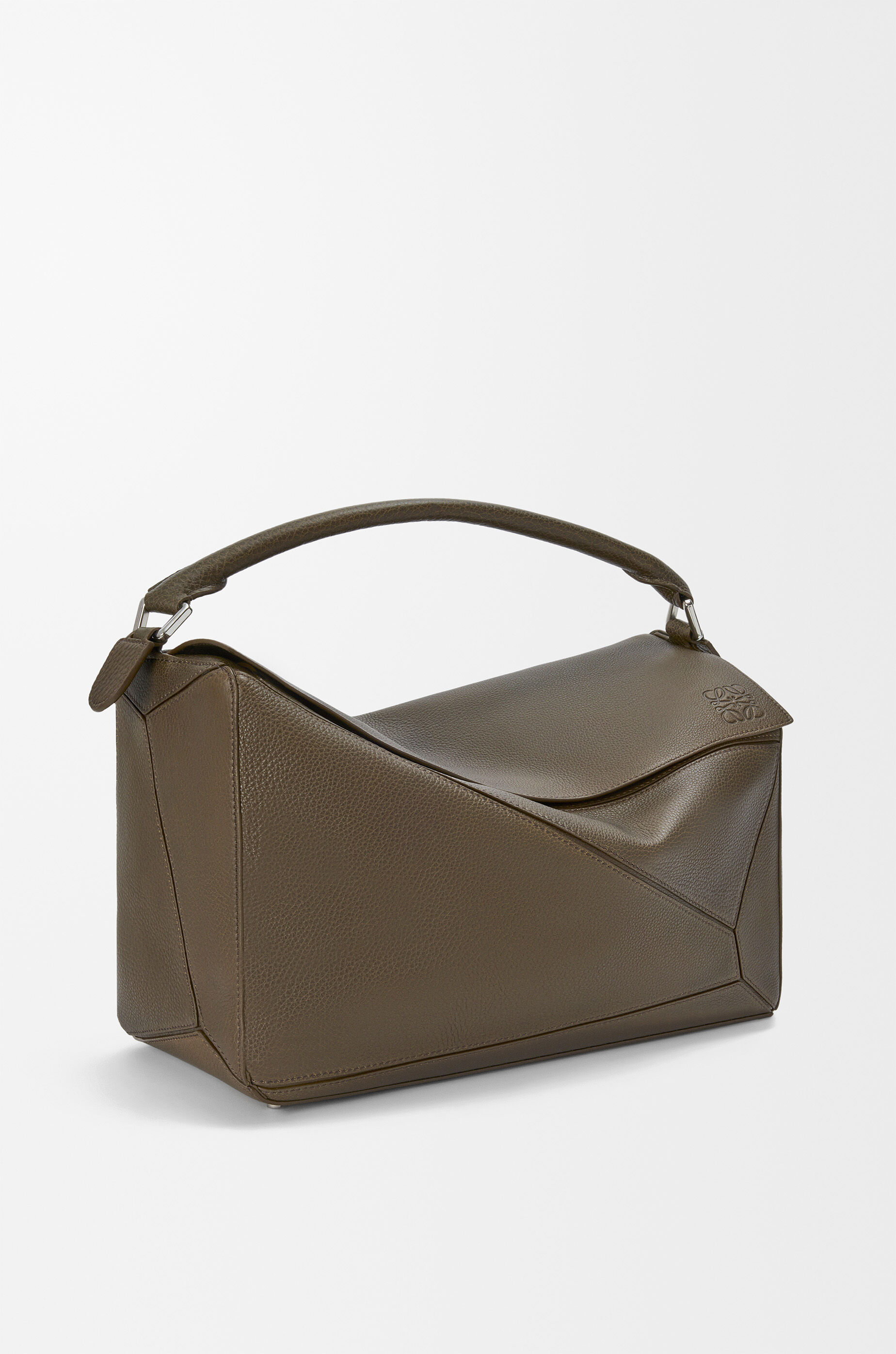 LOEWE Large Puzzle bag in supple grained calfskin Tundra