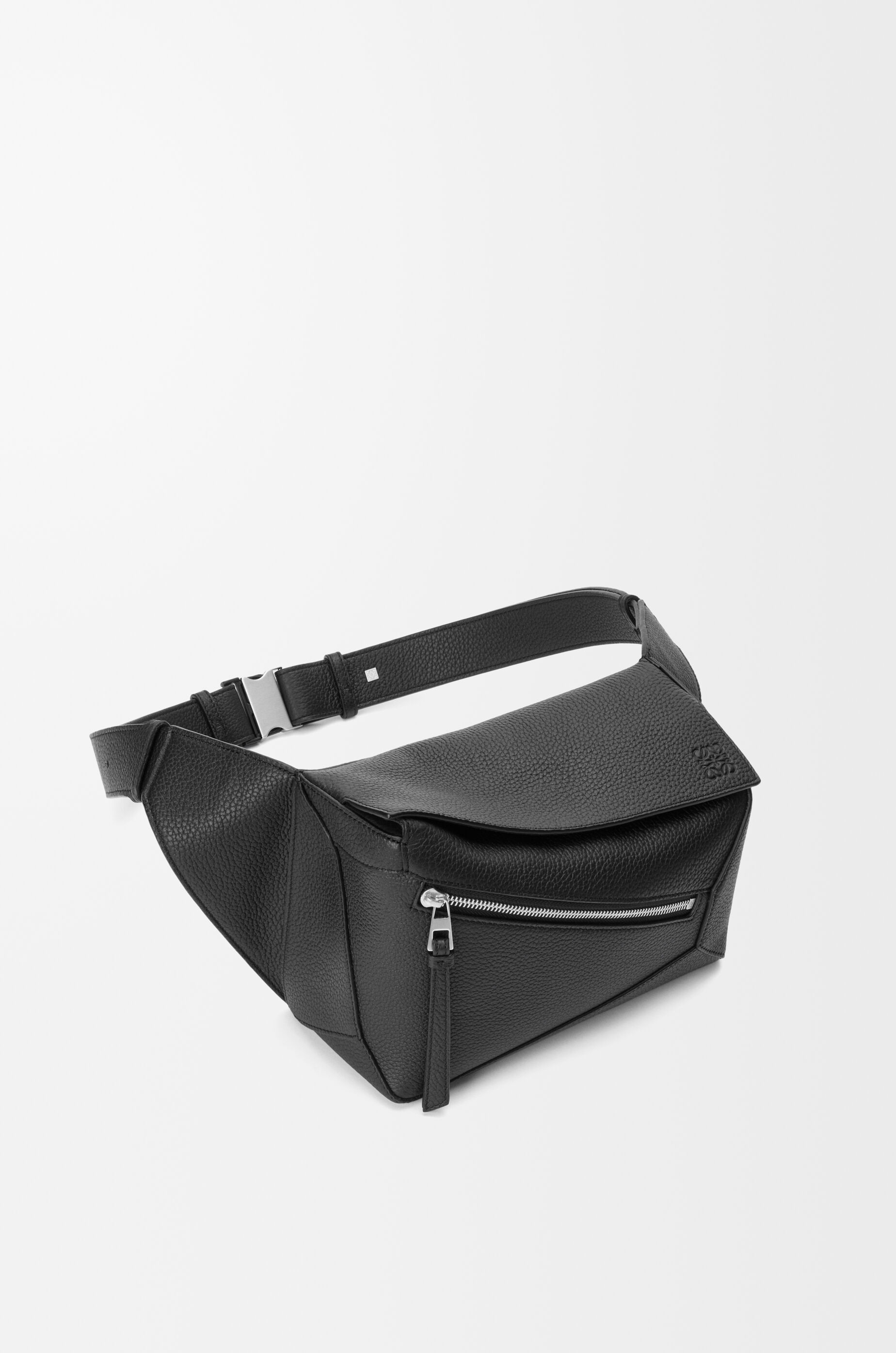LOEWE Small Puzzle bumbag in grained calfskin Black