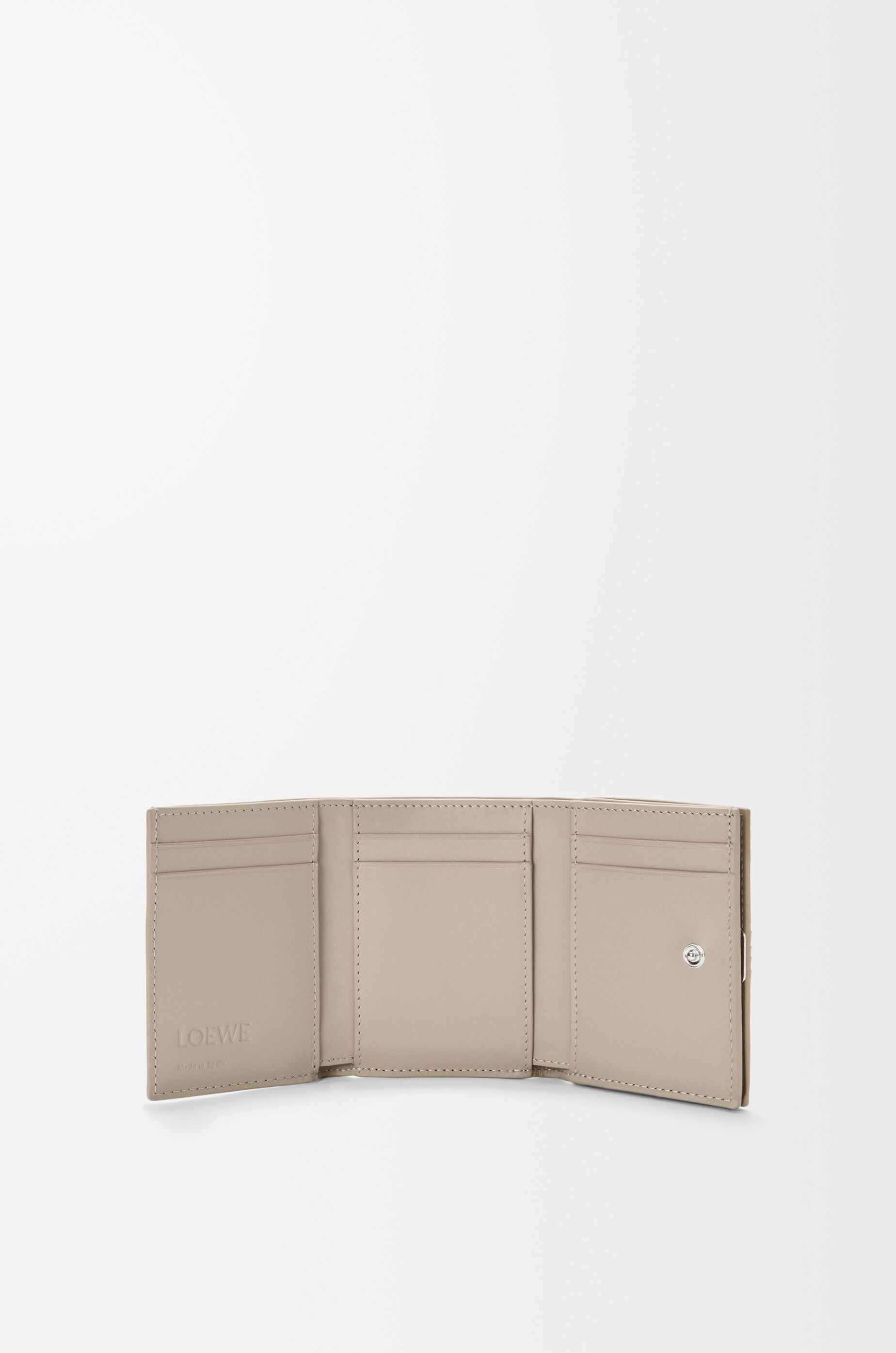 LOEWE Anagram trifold wallet in pebble grained calfskin Clay