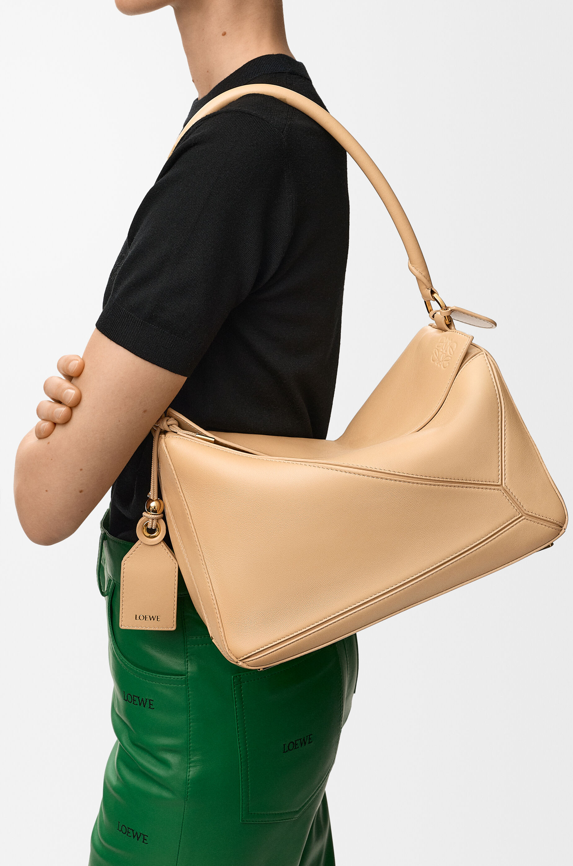 LOEWE Medium Featherlight Puzzle bag in nappa lambskin Silk Beige