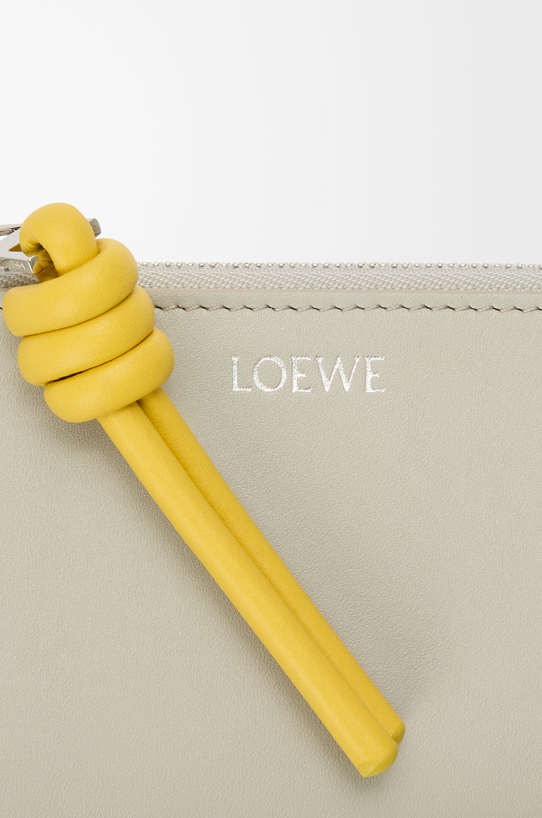 LOEWE Knot coin cardholder in shiny nappa calfskin Shell Grey/Dandelion