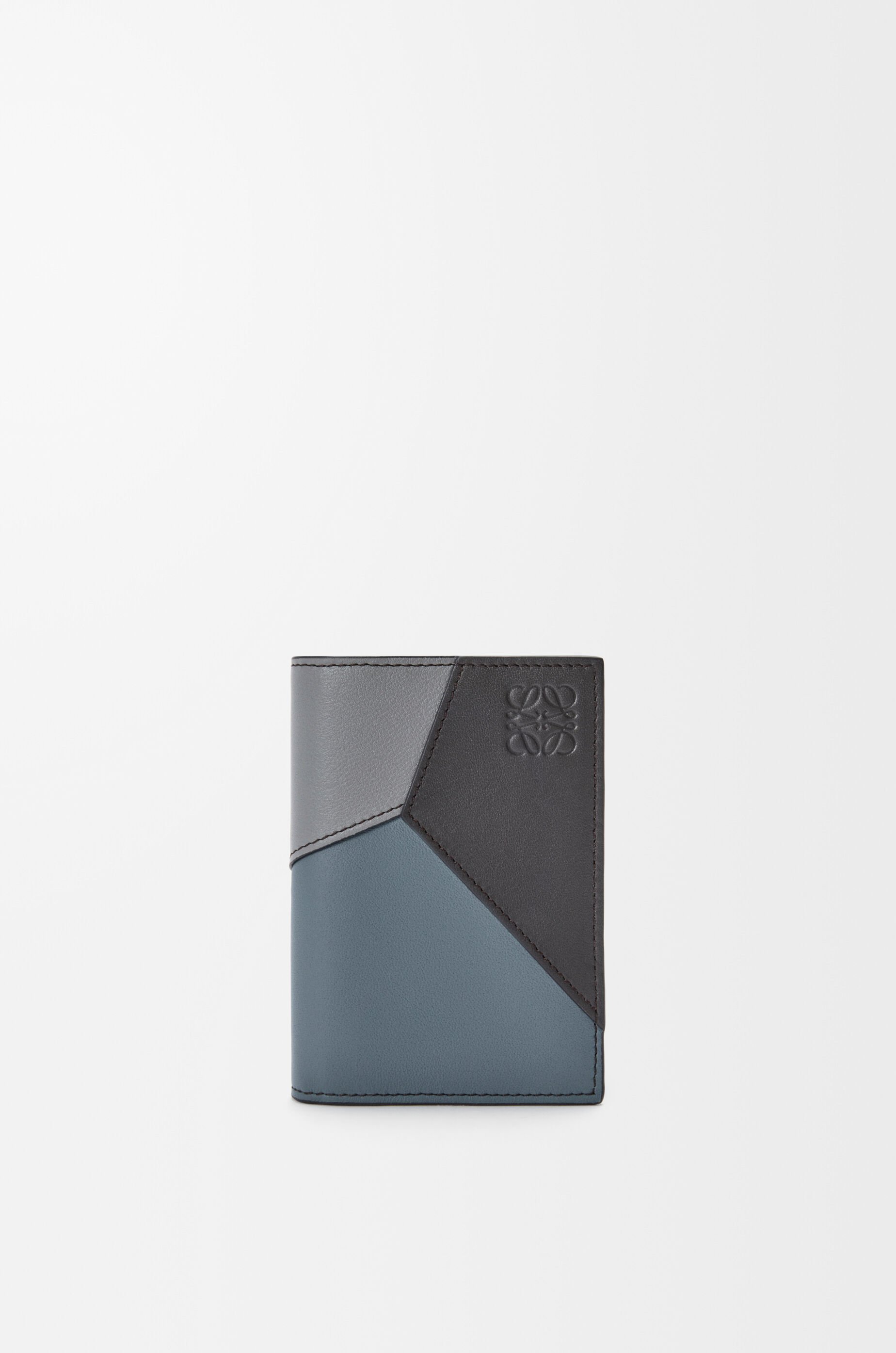 LOEWE Puzzle bifold cardholder in classic calfskin Asphalt Grey/Storm Blue