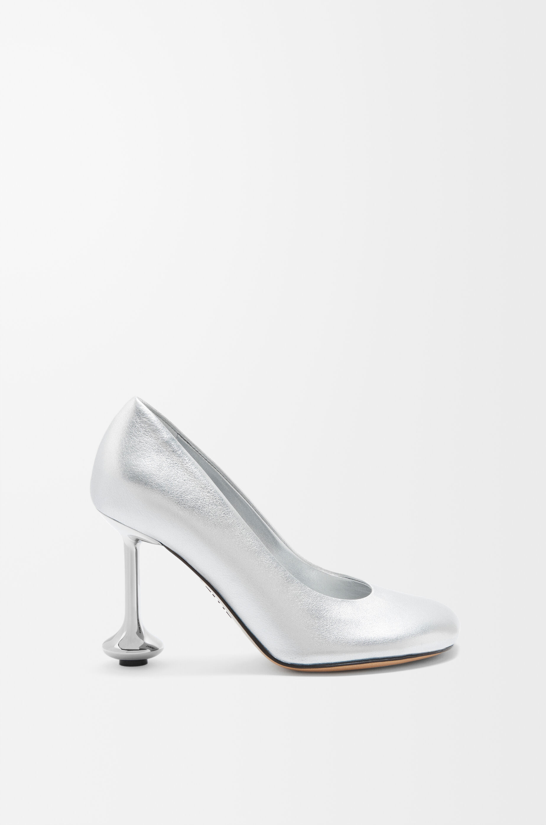 LOEWE Toy pump in laminated lambskin Silver