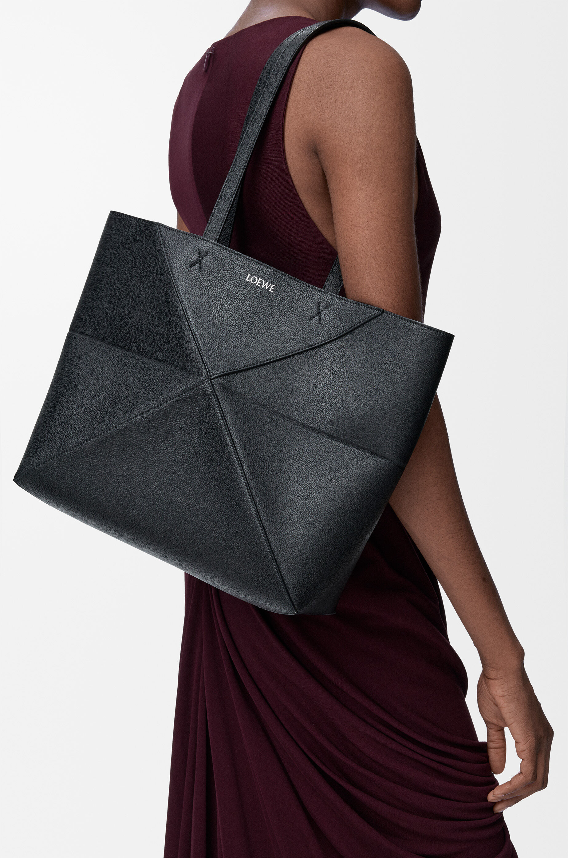 LOEWE Medium horizontal Puzzle Fold tote in soft grained calfskin Black