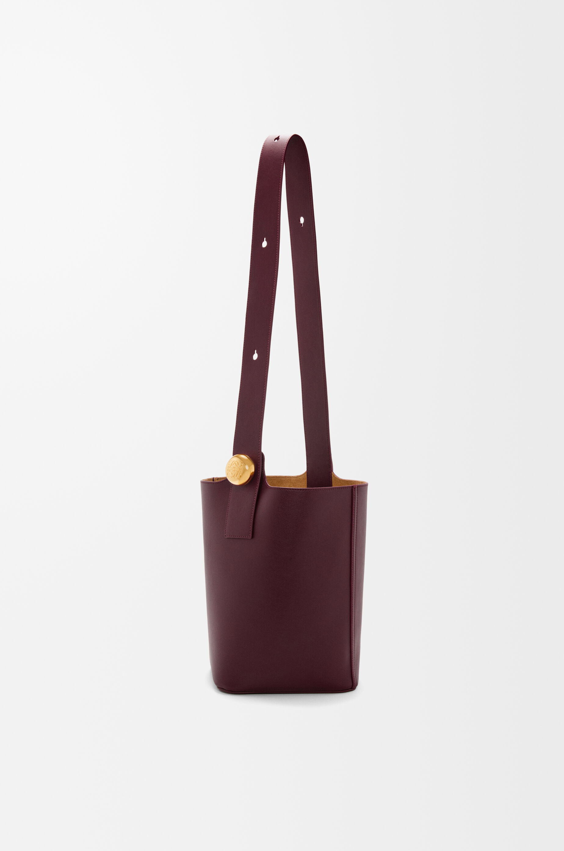 LOEWE Medium Pebble bucket in smooth calfskin Dark Burgundy