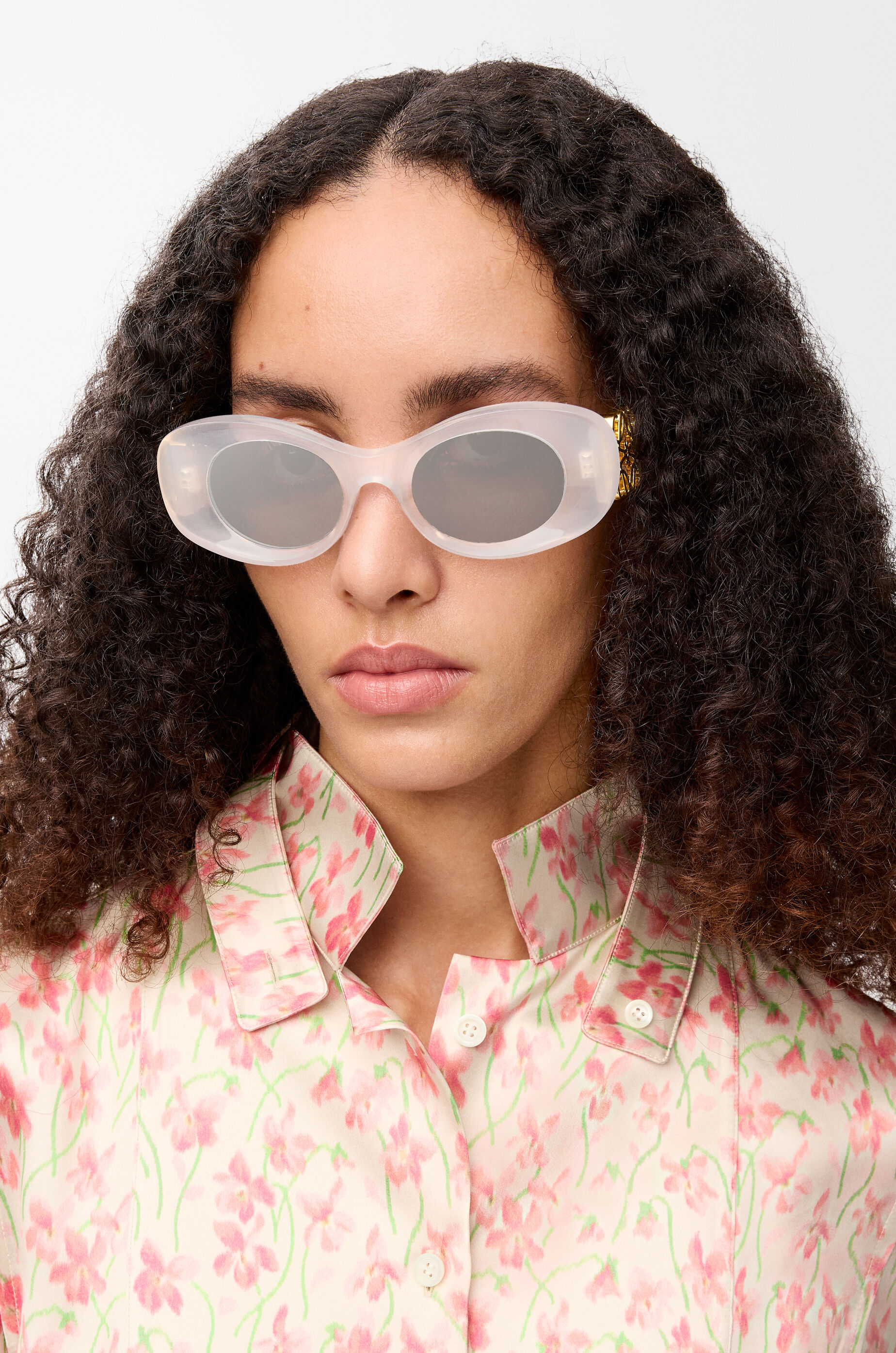 LOEWE Beveled Oval Maxi Anagram sunglasses White