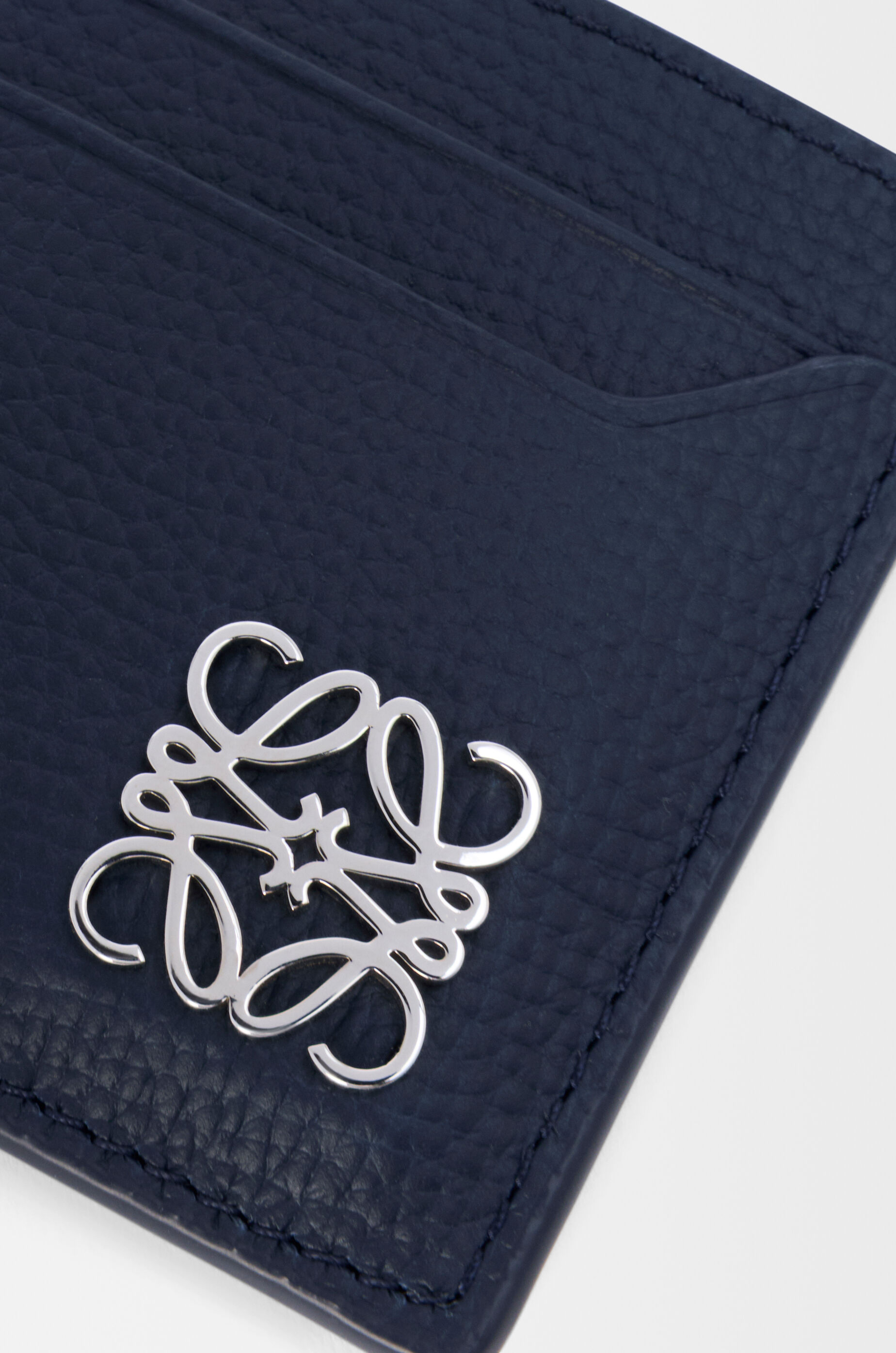 LOEWE Anagram plain cardholder in pebble grained calfskin Deep Navy