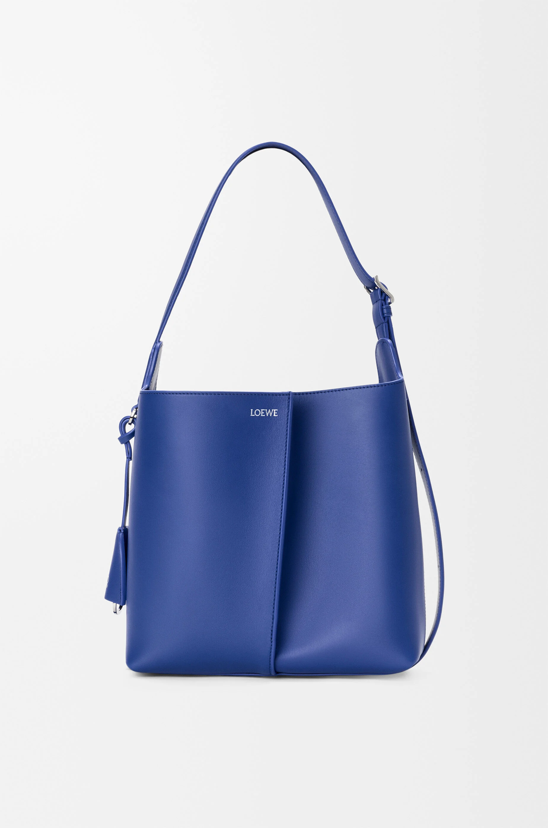 LOEWE Medium Bilbao bucket in smooth calfskin Stellar Blue