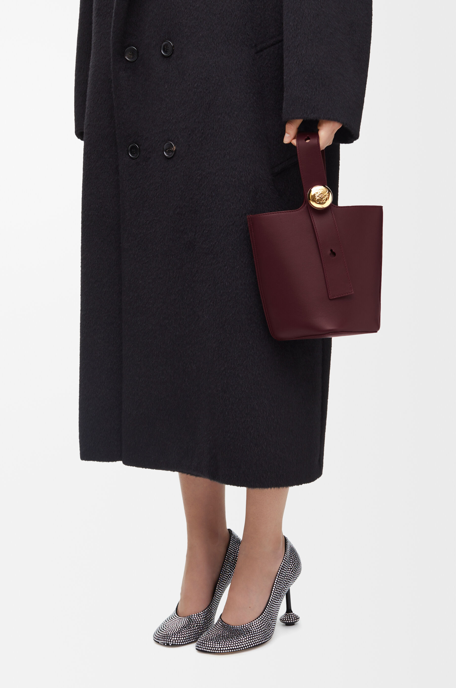 LOEWE Mini Pebble bucket in smooth calfskin Dark Burgundy