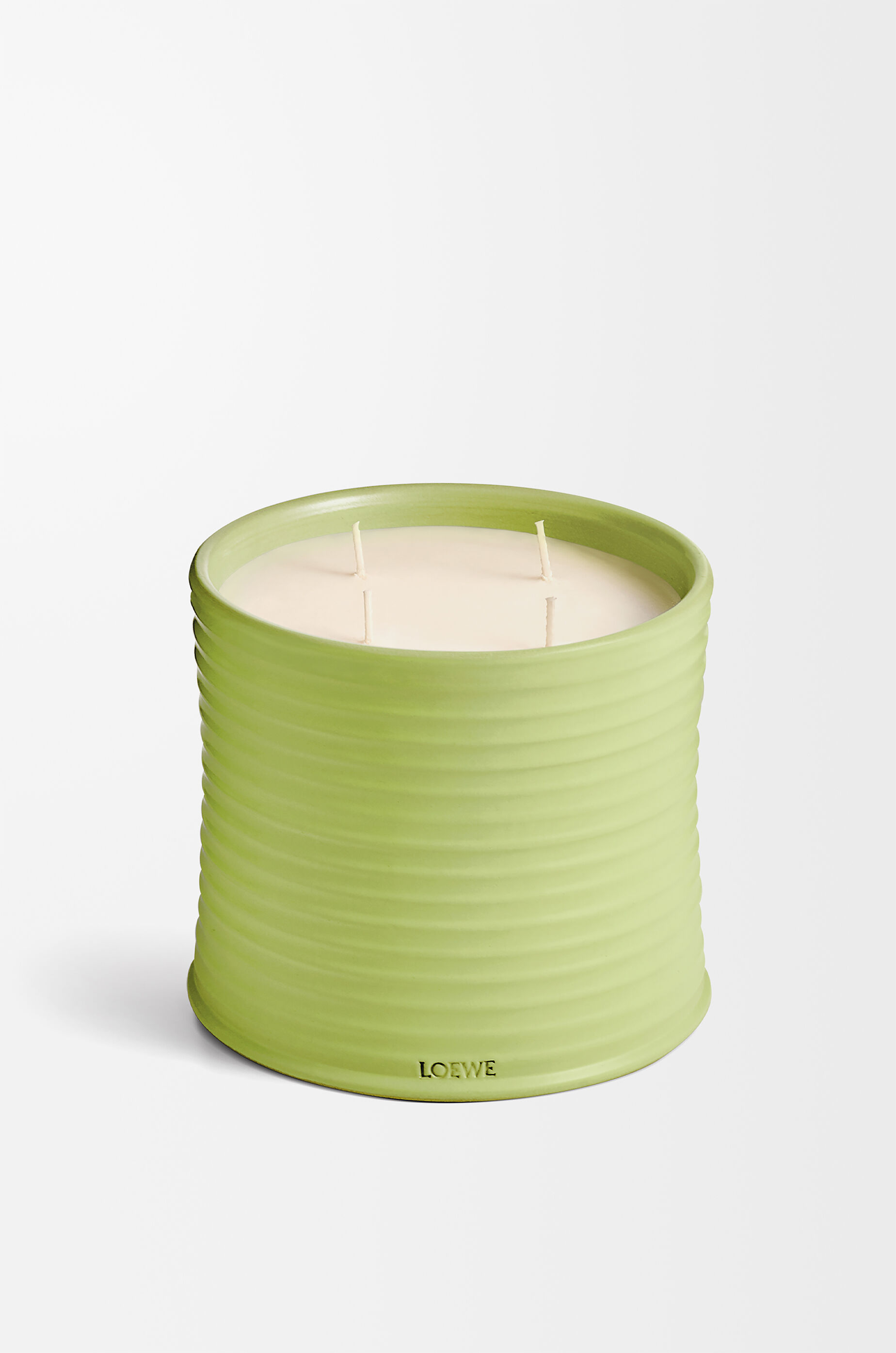 LOEWE Large Cucumber candle Light Green