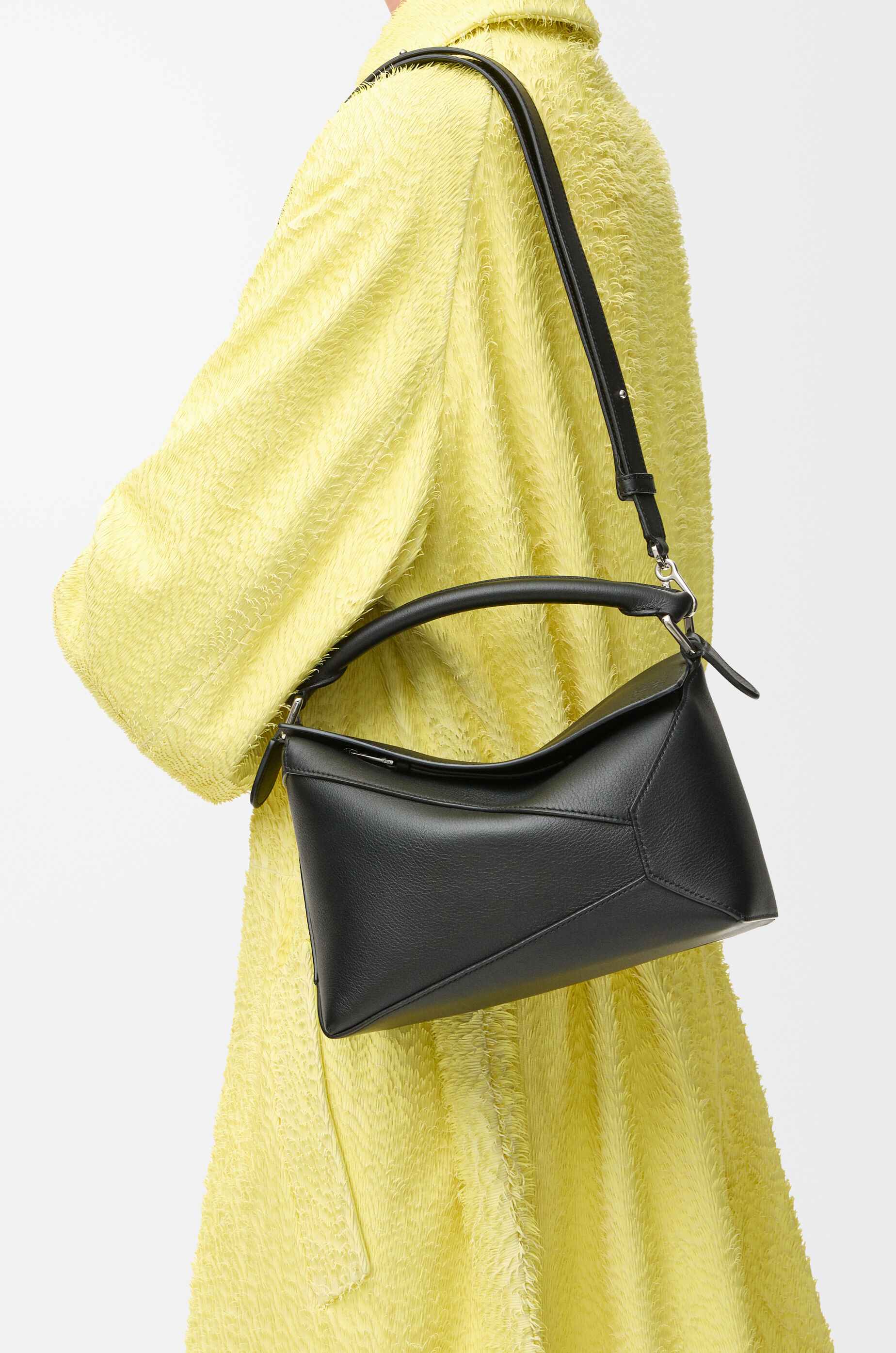 LOEWE Small Puzzle Edge bag in classic calfskin Black