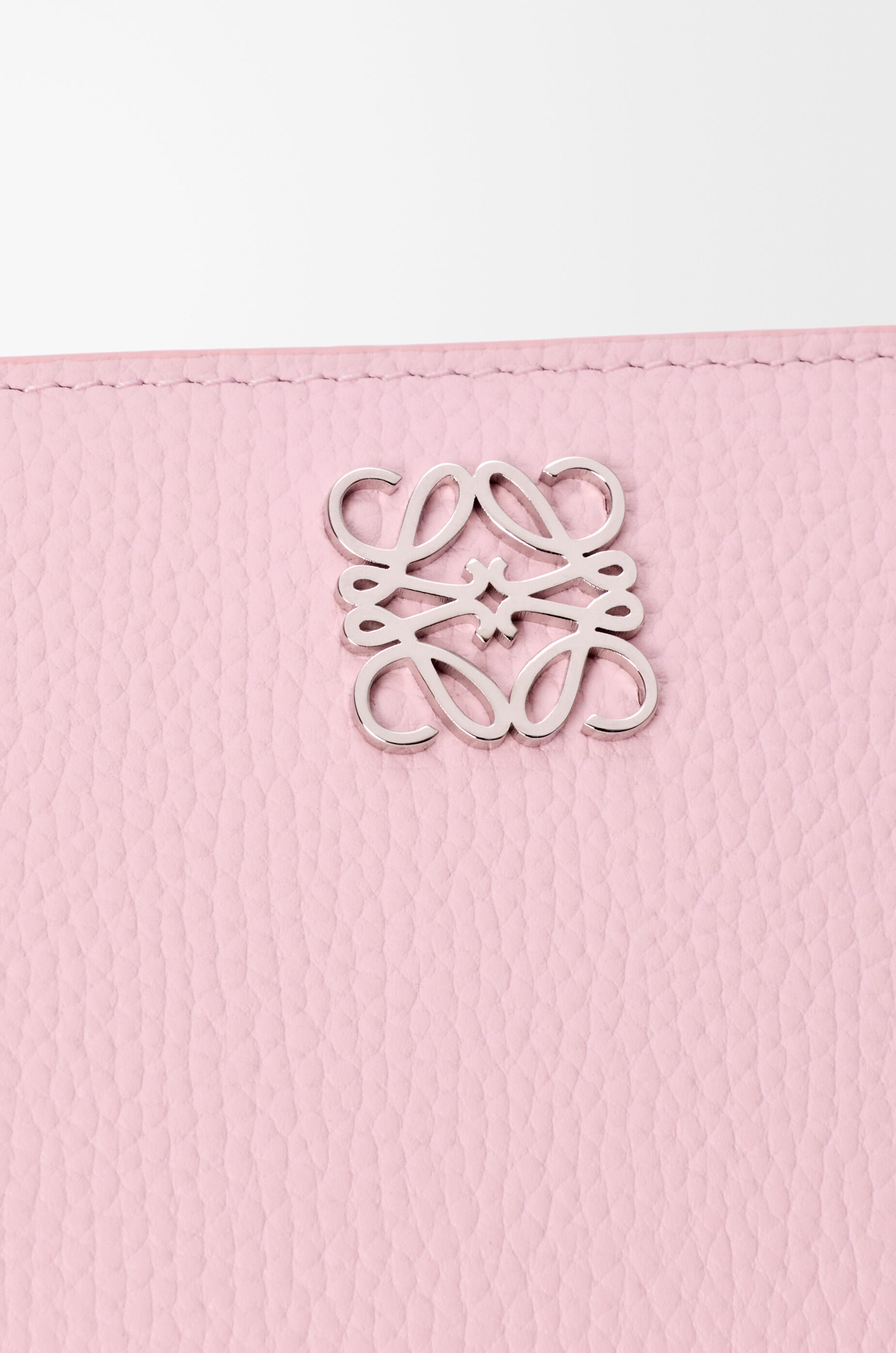 LOEWE Anagram compact wallet in pebble grained calfskin Blossom