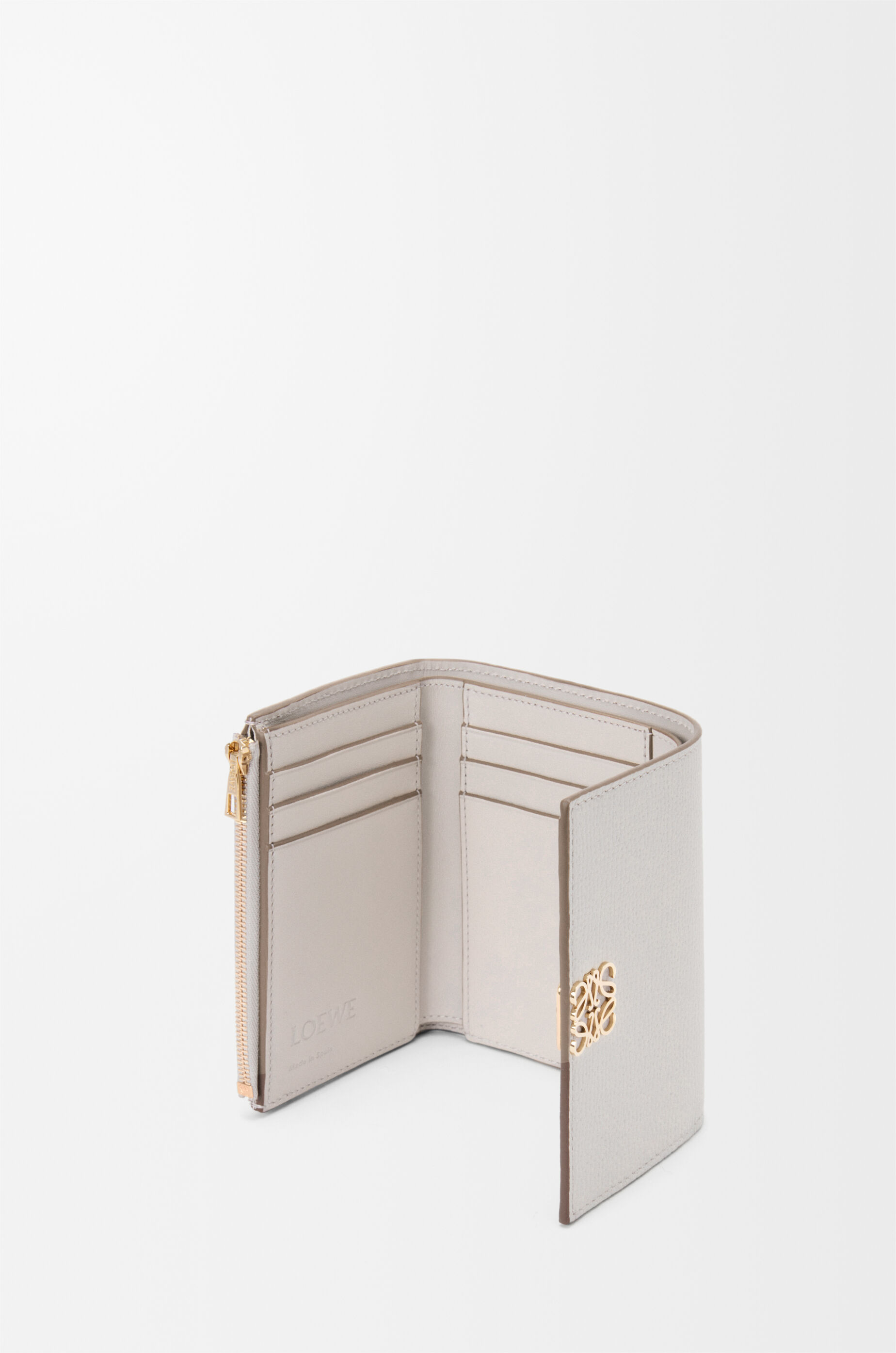 LOEWE Anagram small vertical wallet in pebble grained calfskin Light Ghost Grey