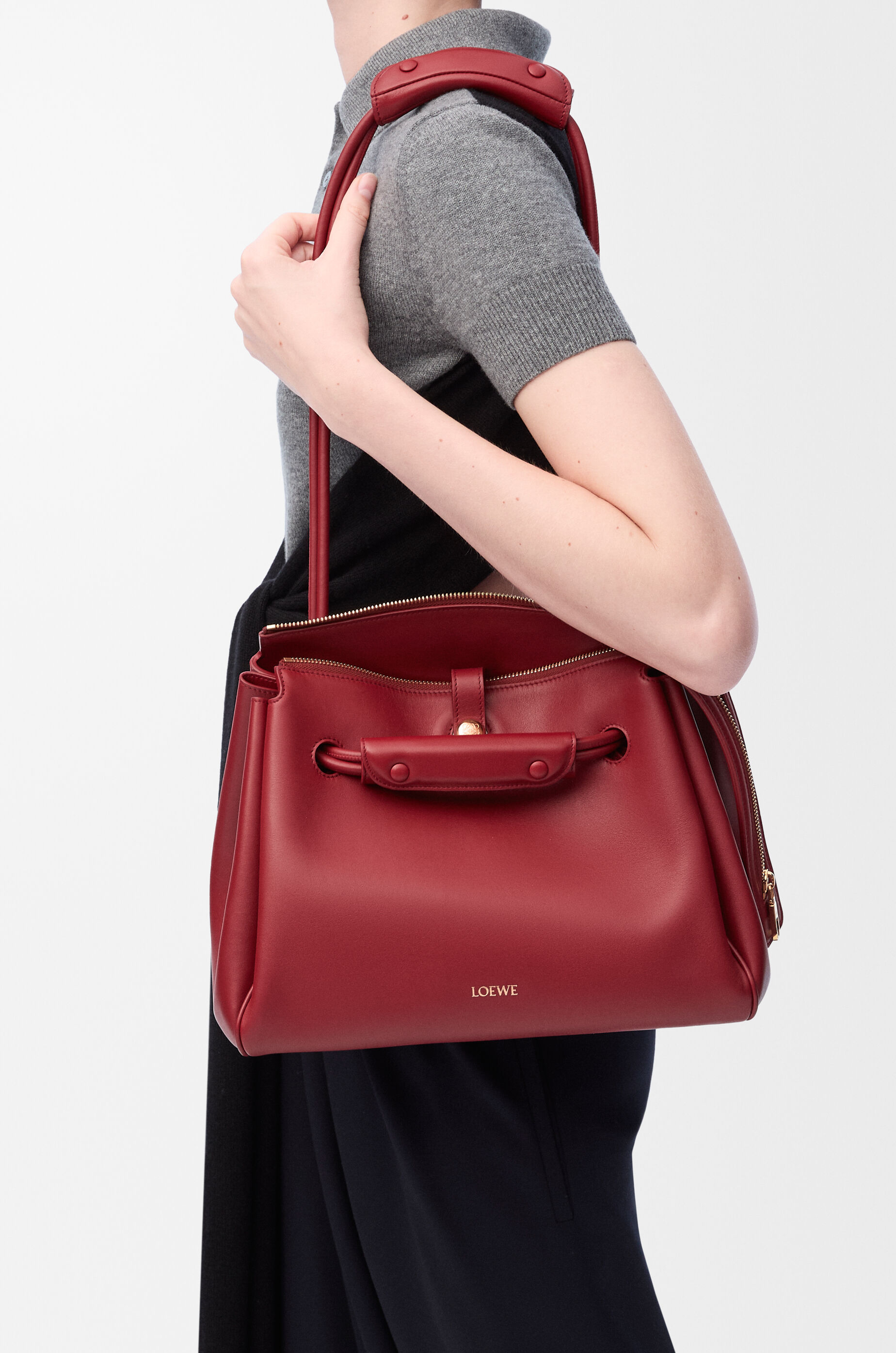 LOEWE Medium Madrid bag in supple calfskin Burnt Red