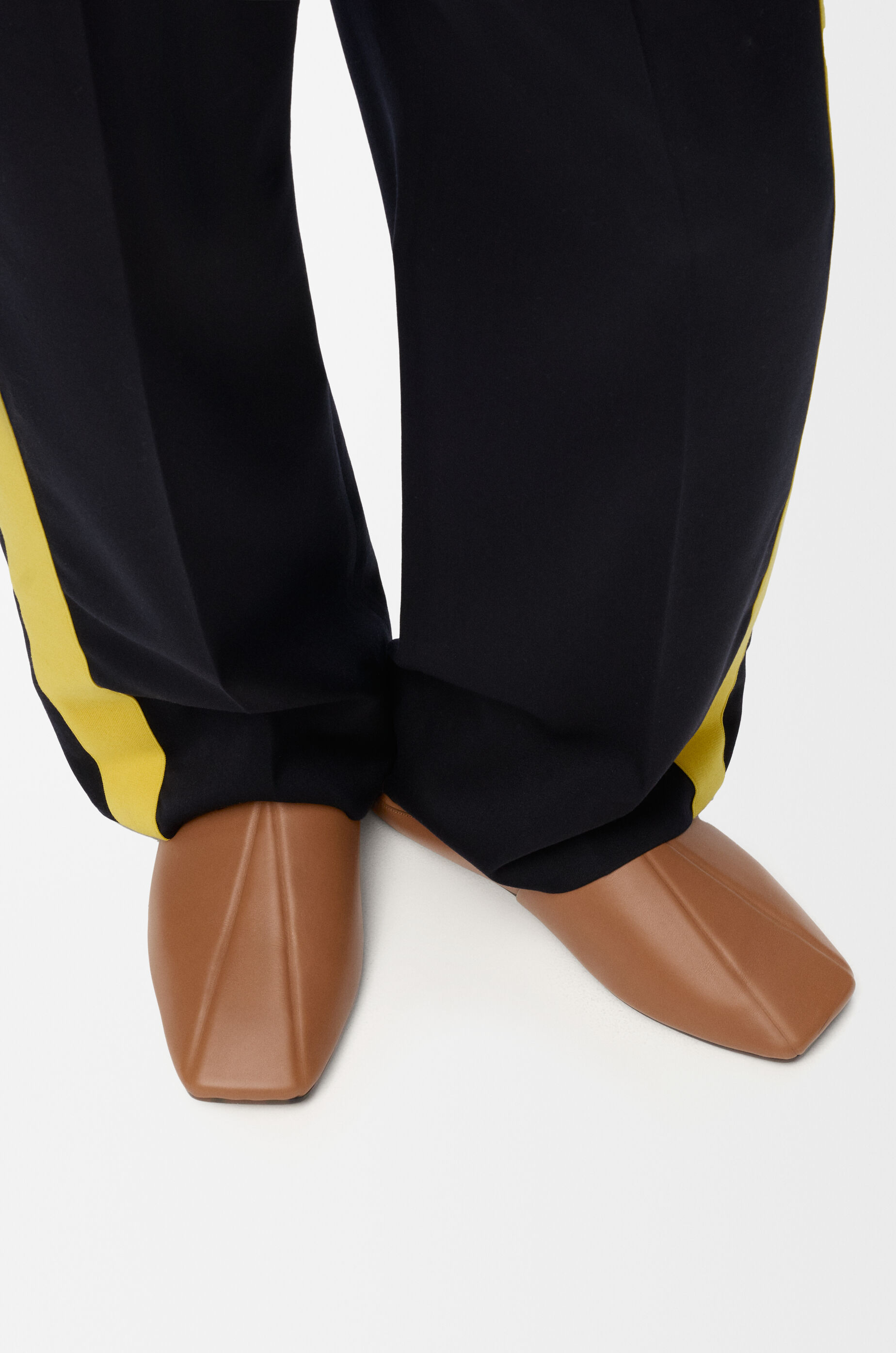 LOEWE Origami slide in soft calfskin Mocha