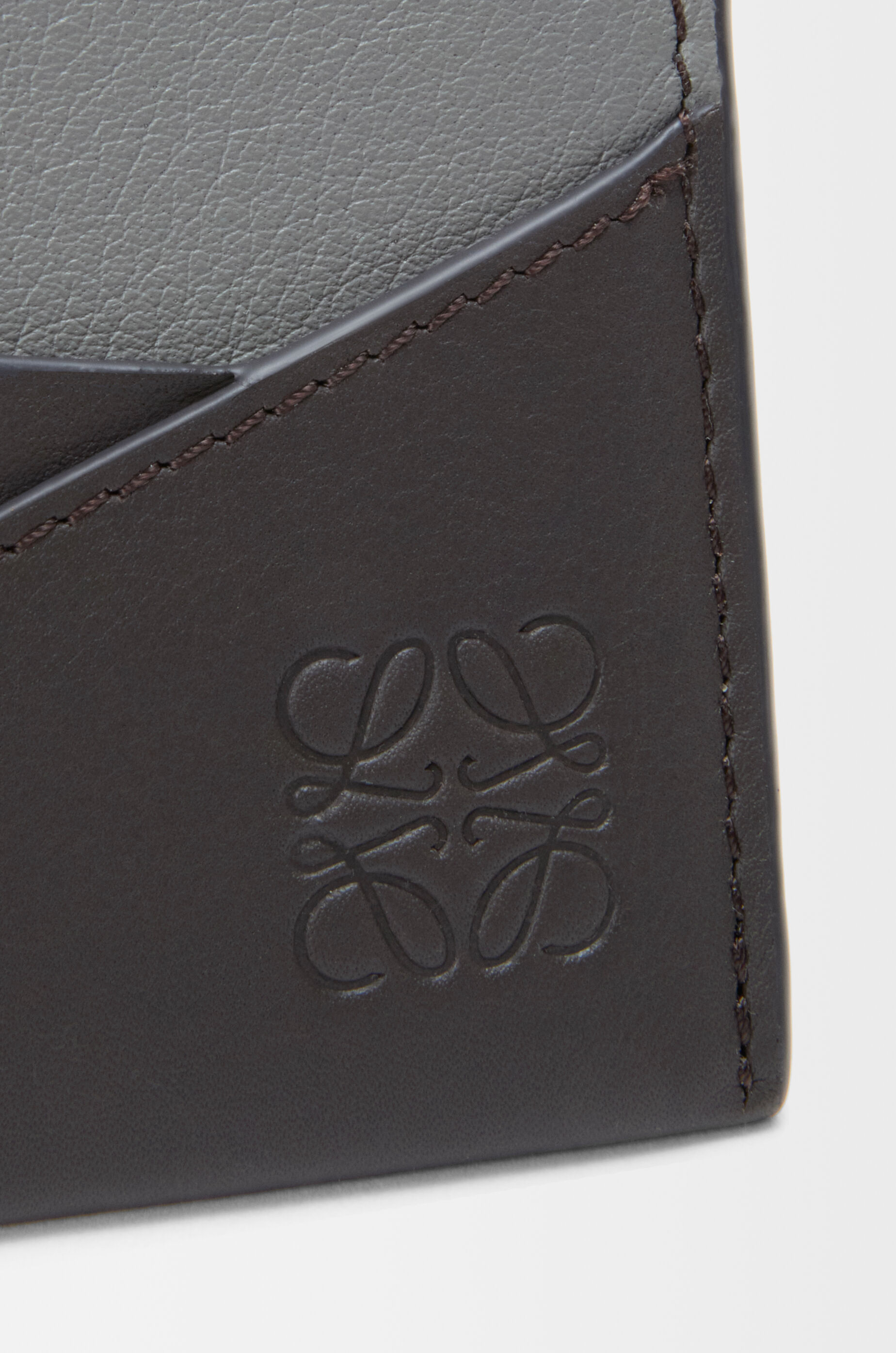 LOEWE Puzzle plain cardholder in classic calfskin Asphalt Grey/Storm Blue