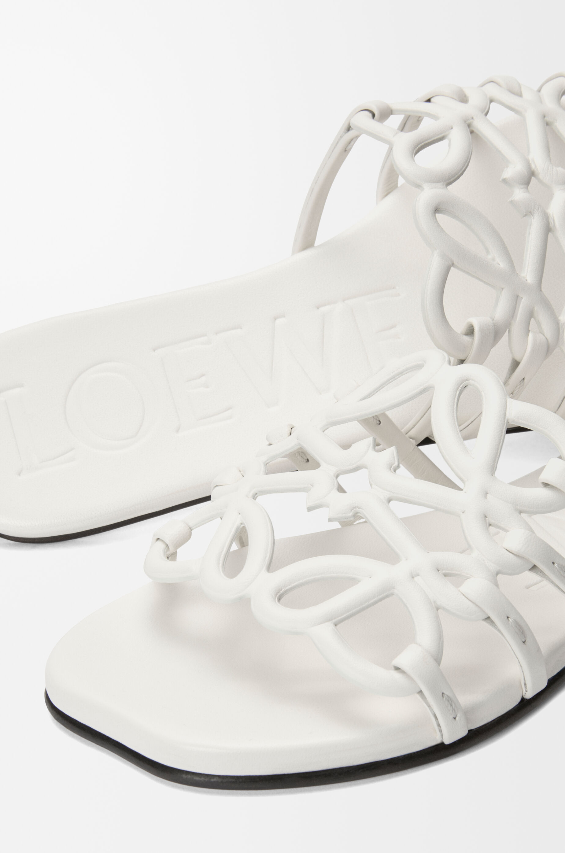 LOEWE Petal Anagram slide in soft calfskin Anthurium White