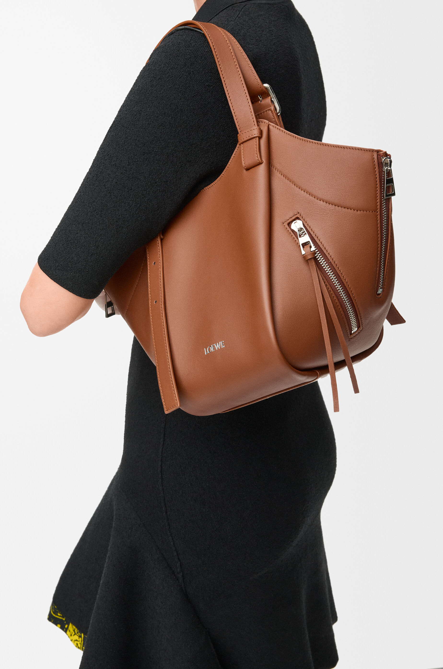 LOEWE Hammock Flip bag in classic calfskin Squirrel