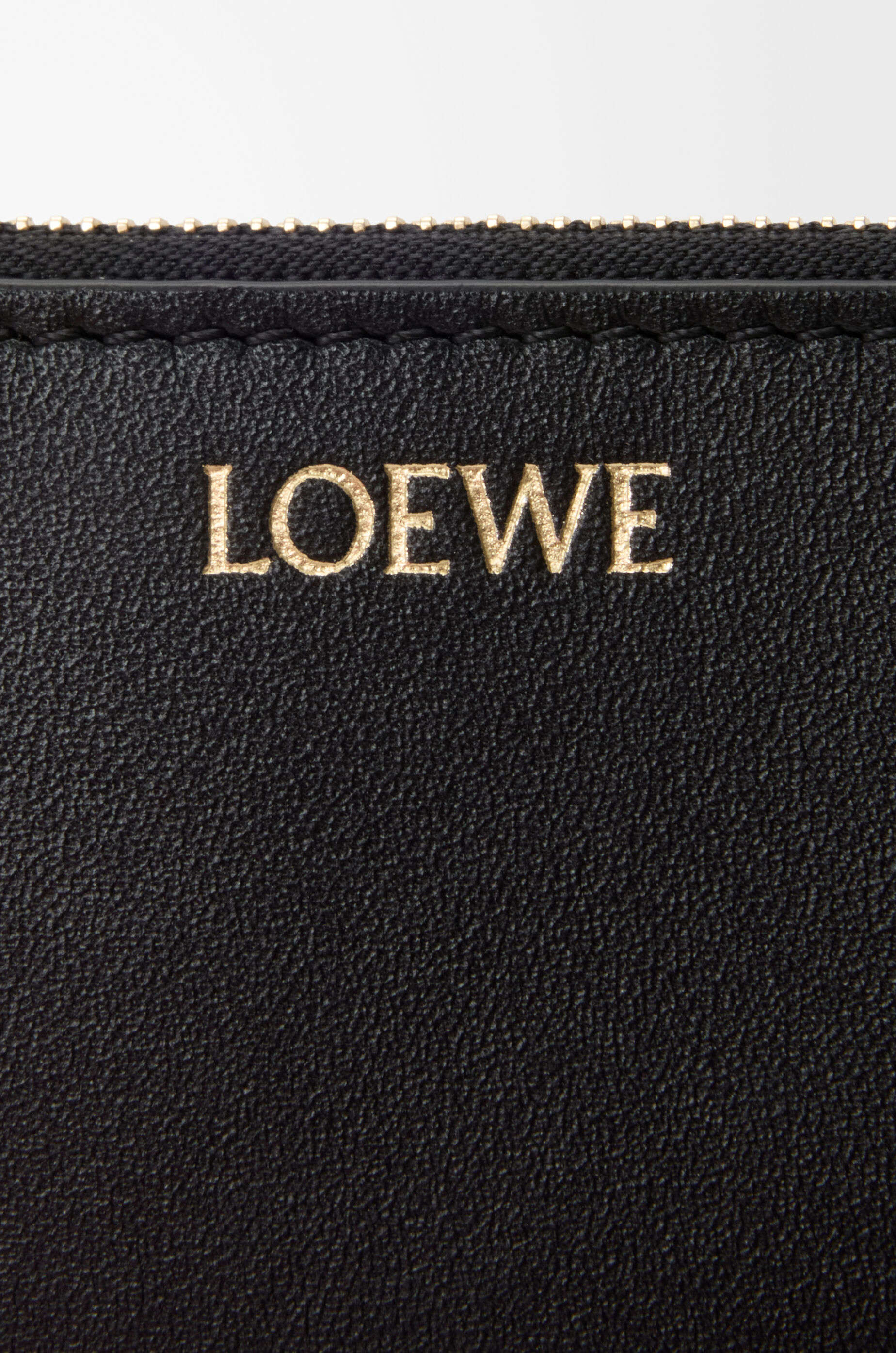 LOEWE Knot coin cardholder in shiny nappa calfskin Black/Squirrel