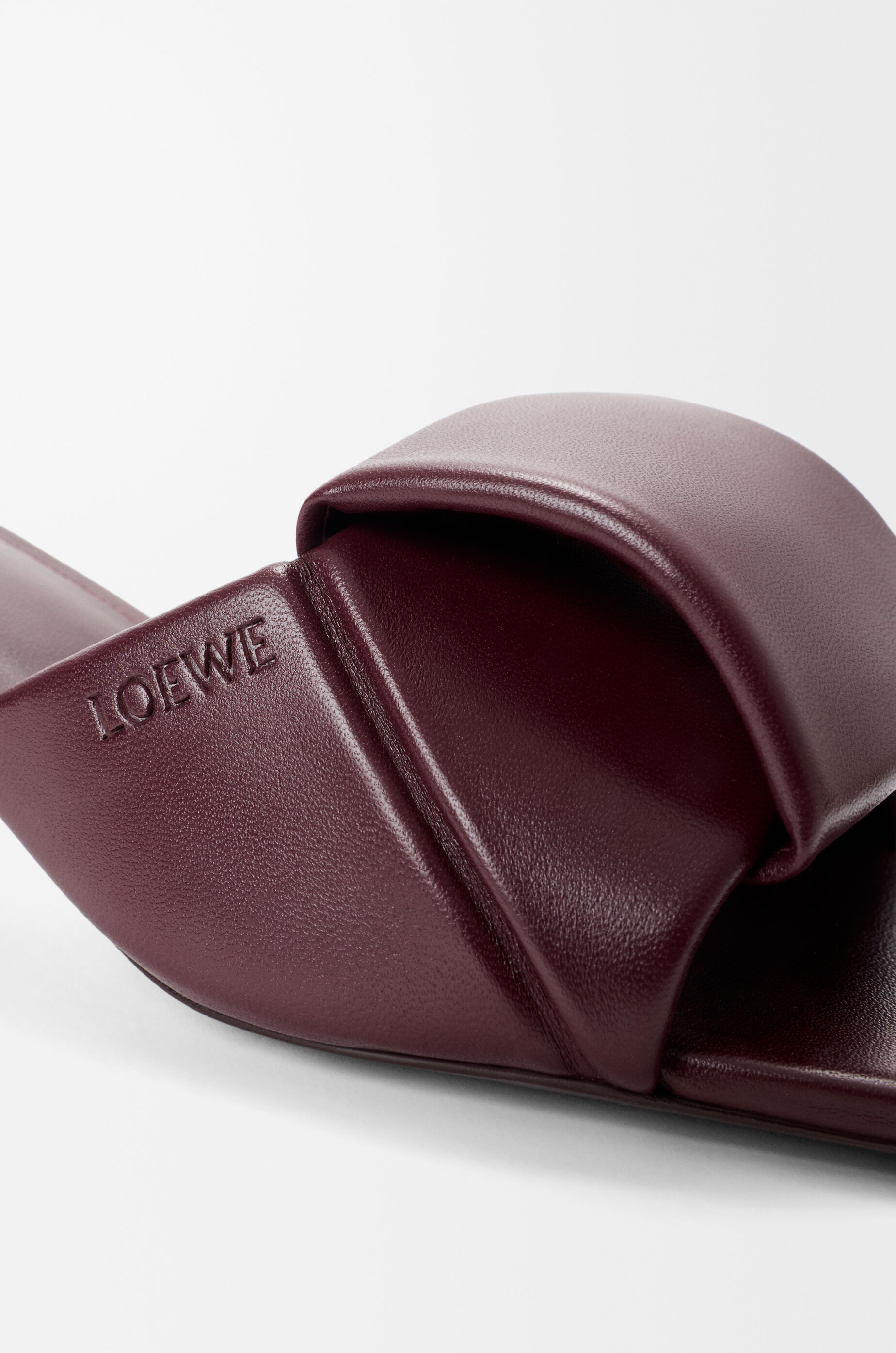 LOEWE Origami slide in lambskin Dark Burgundy