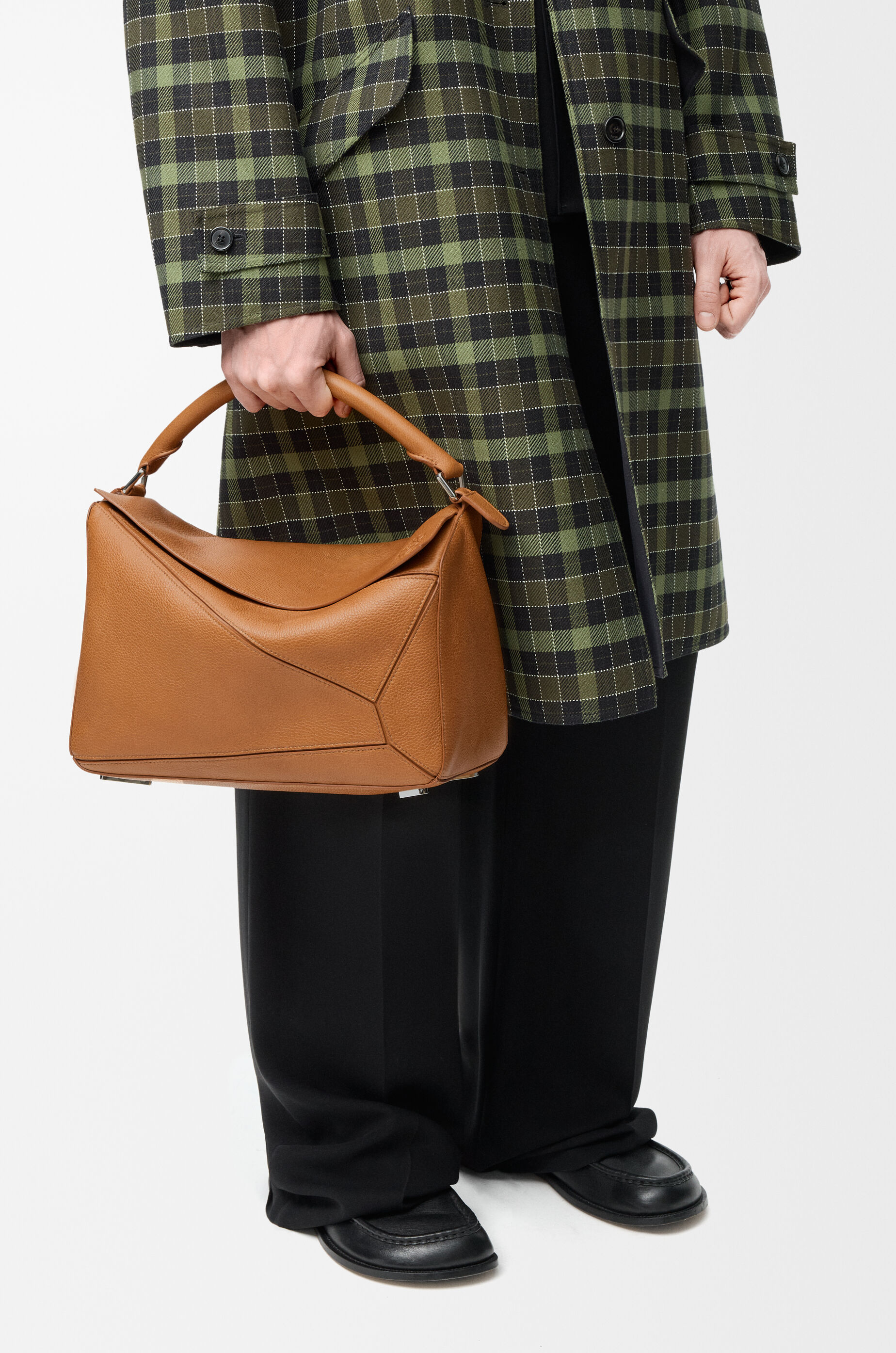 LOEWE Large Puzzle bag in supple grained calfskin Light Canyon Brown