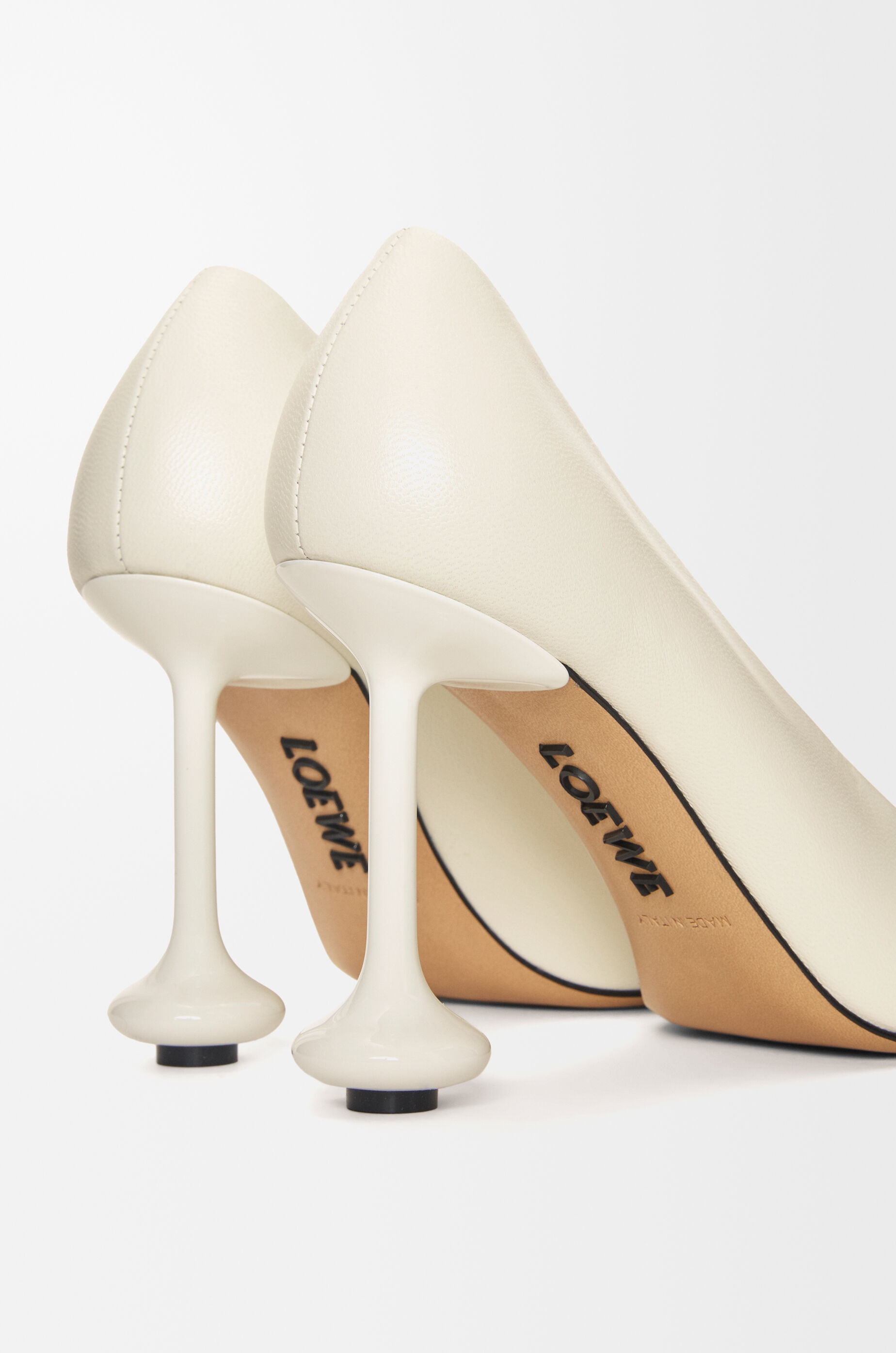 LOEWE Toy pump in goatskin White