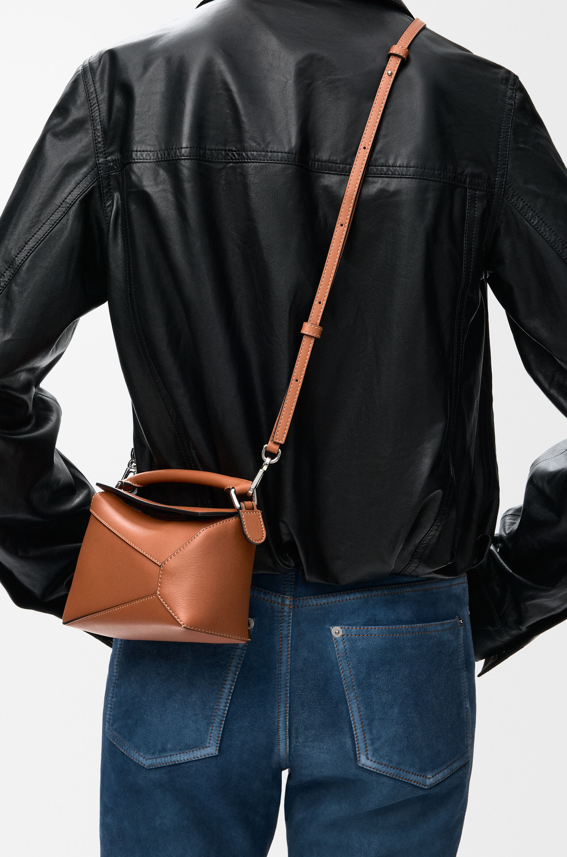LOEWE Mini Puzzle Edge bag in classic calfskin Tan