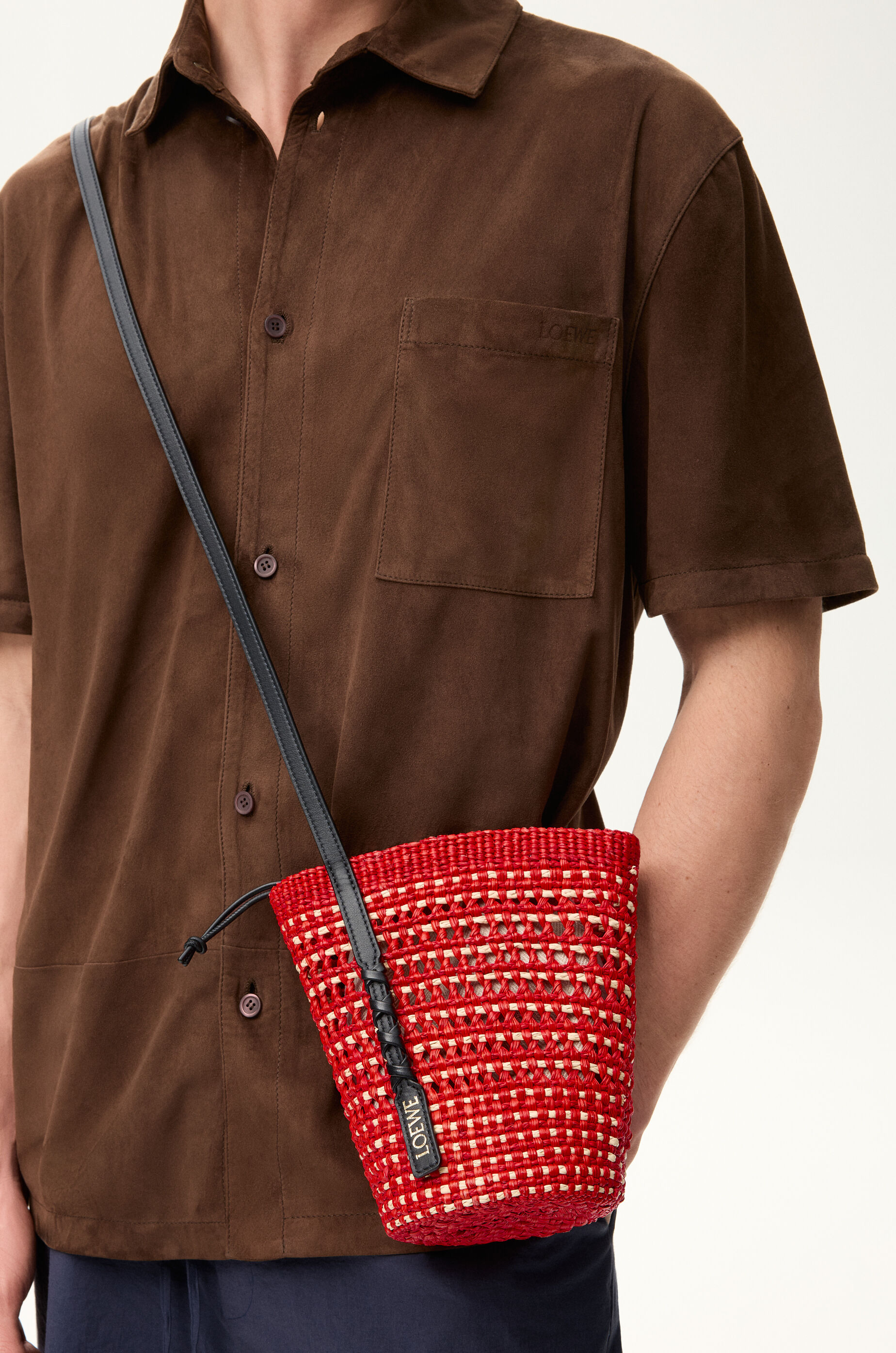 LOEWE Braid pocket in iraca palm and calfskin Red/Natural