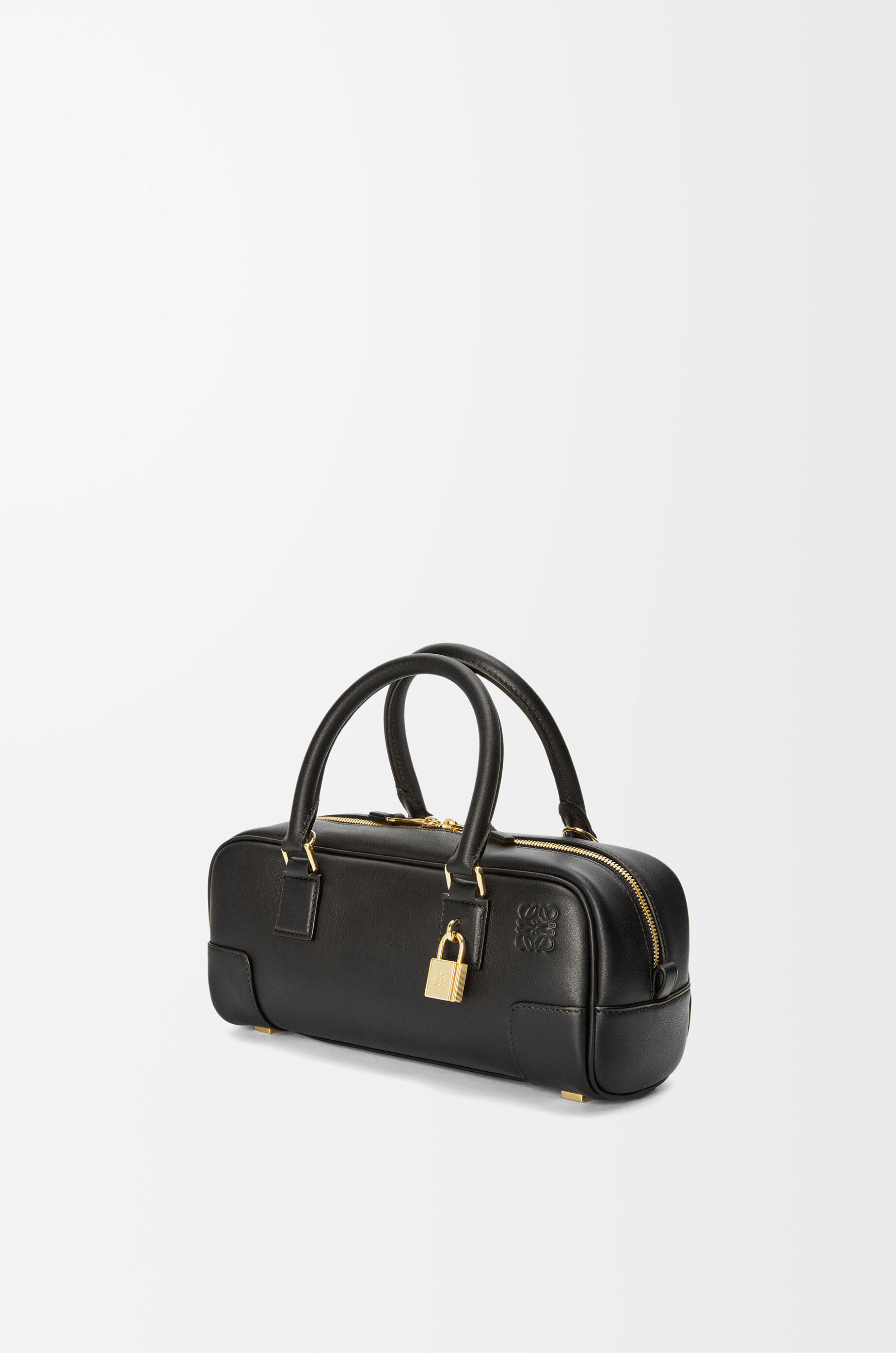 LOEWE Amazona 23 cropped bag in nappa calfskin Black