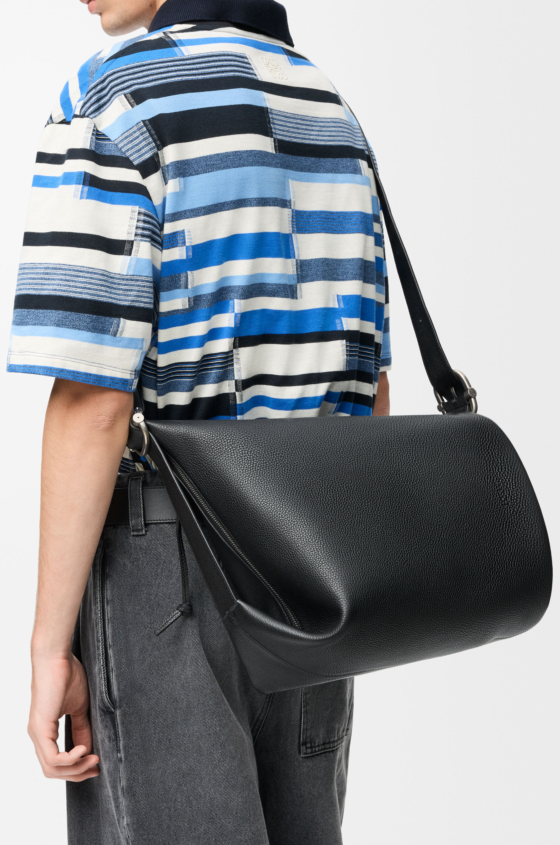 LOEWE Loop bucket in supple grained calfskin Black