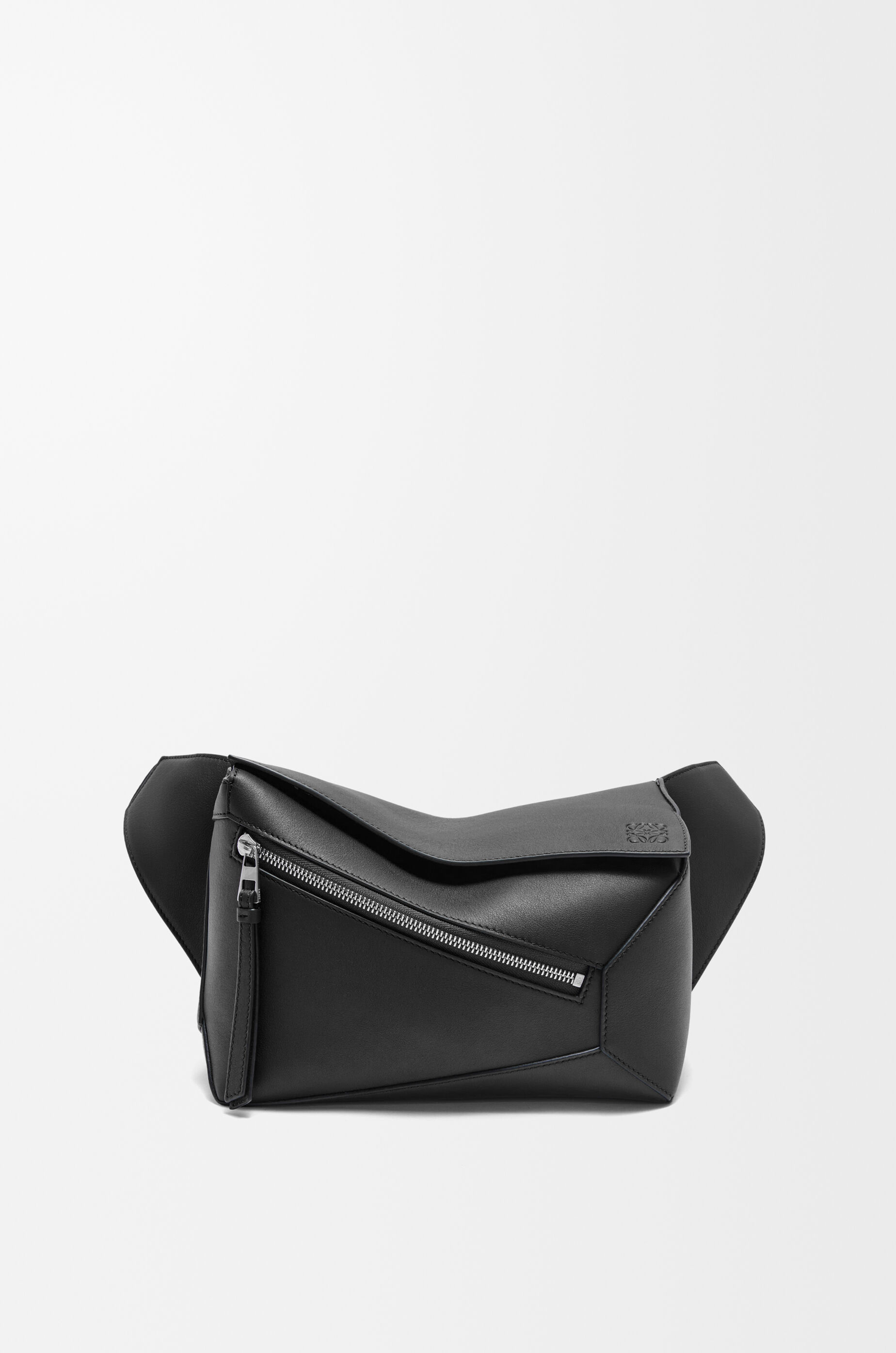 LOEWE Small Puzzle Edge bumbag in classic calfskin Black