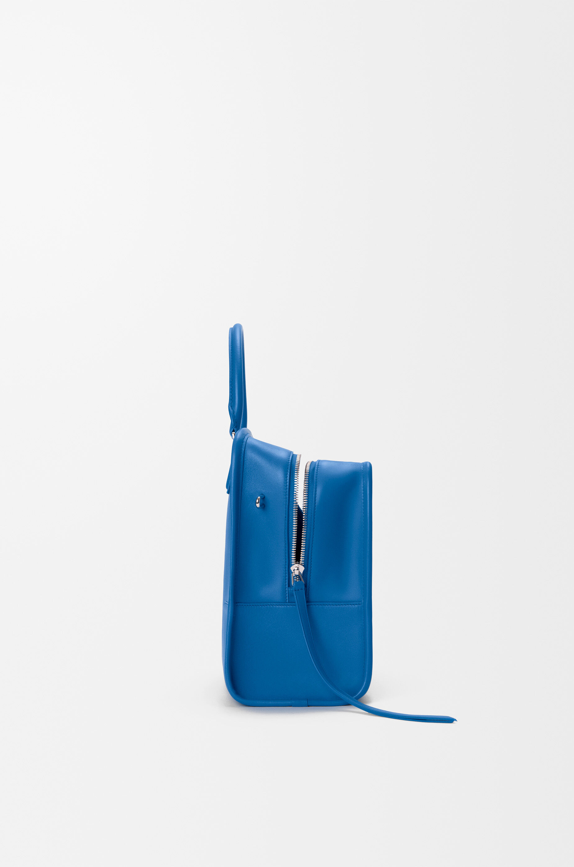 LOEWE Large Amazona 180 bag in soft calfskin Royal Azur
