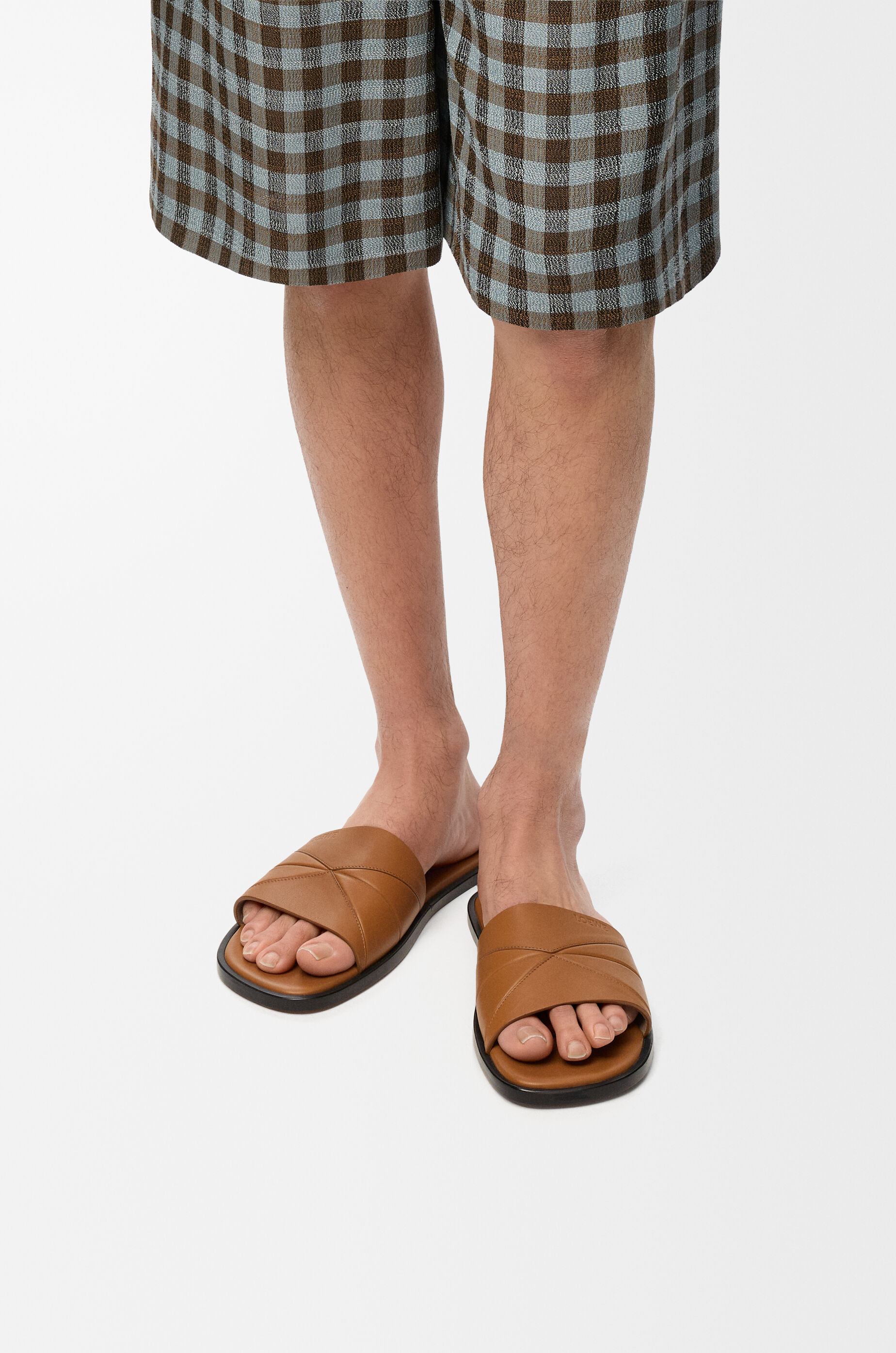 LOEWE Origami slide in soft calfskin Mocha
