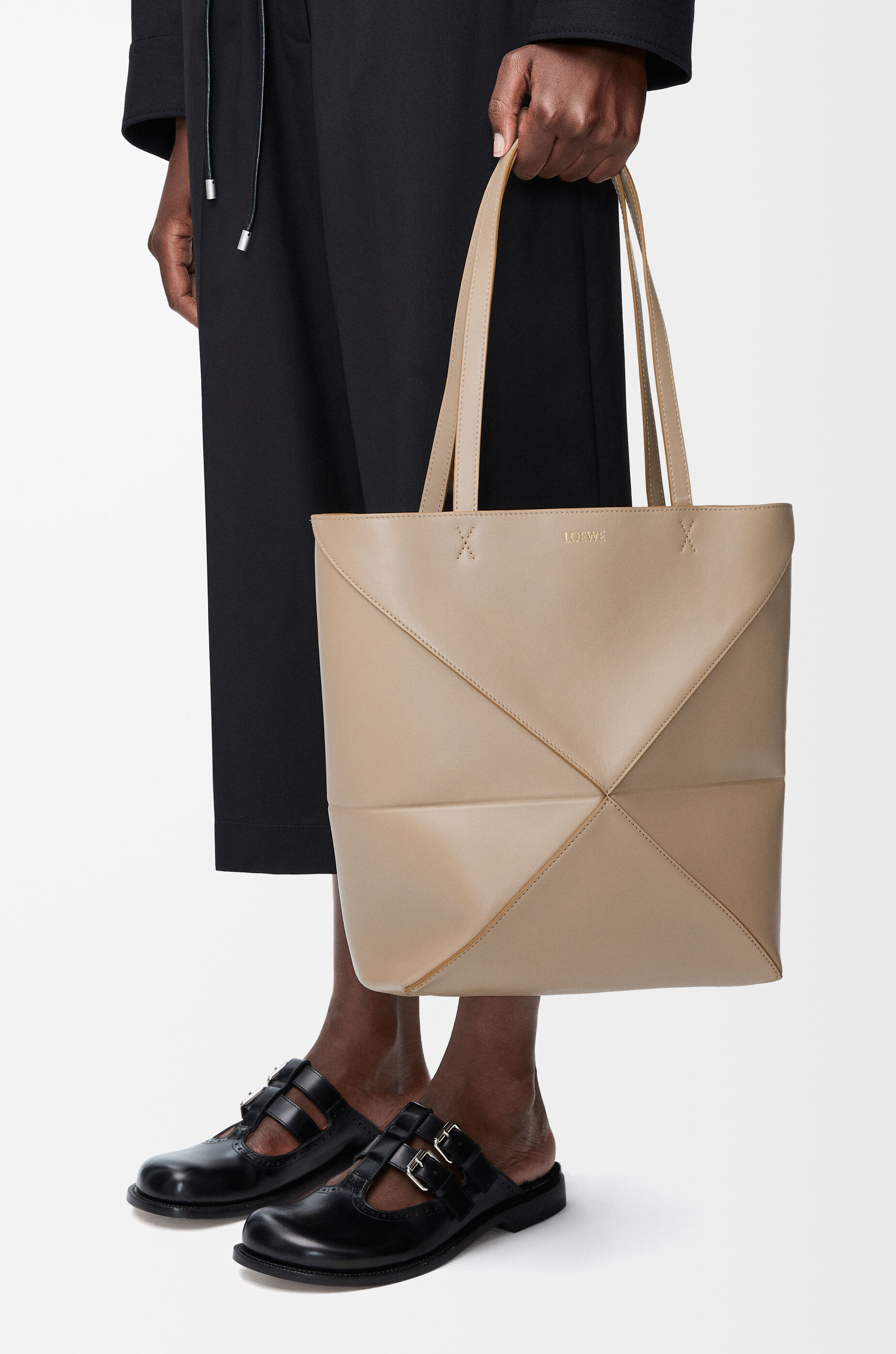LOEWE Medium Puzzle Fold tote in shiny calfskin Sand