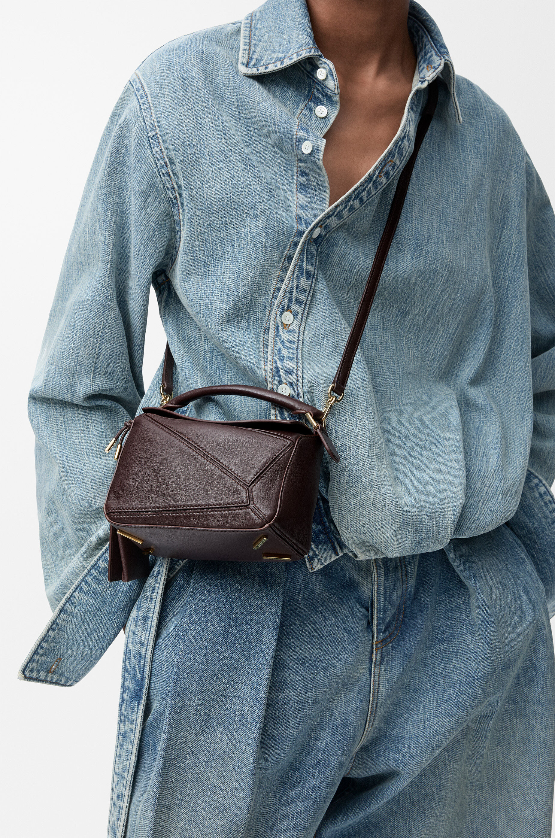 LOEWE Mini Featherlight Puzzle bag in nappa lambskin Dark Chestnut