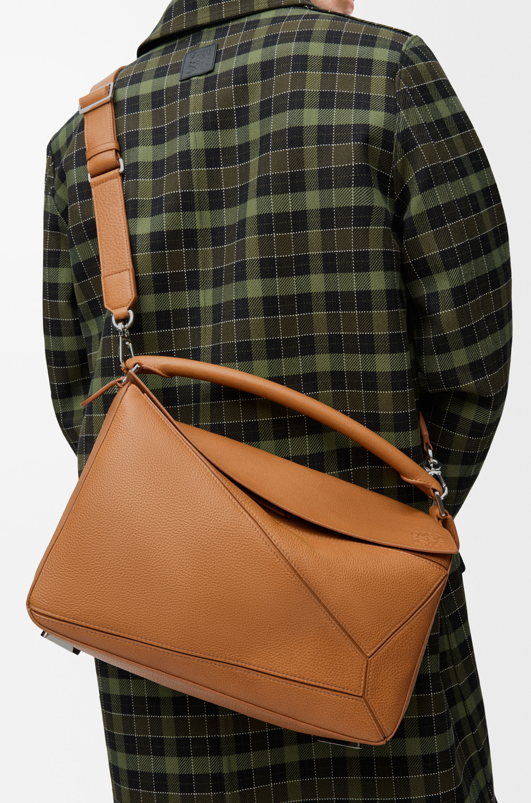 LOEWE Large Puzzle bag in supple grained calfskin Light Canyon Brown