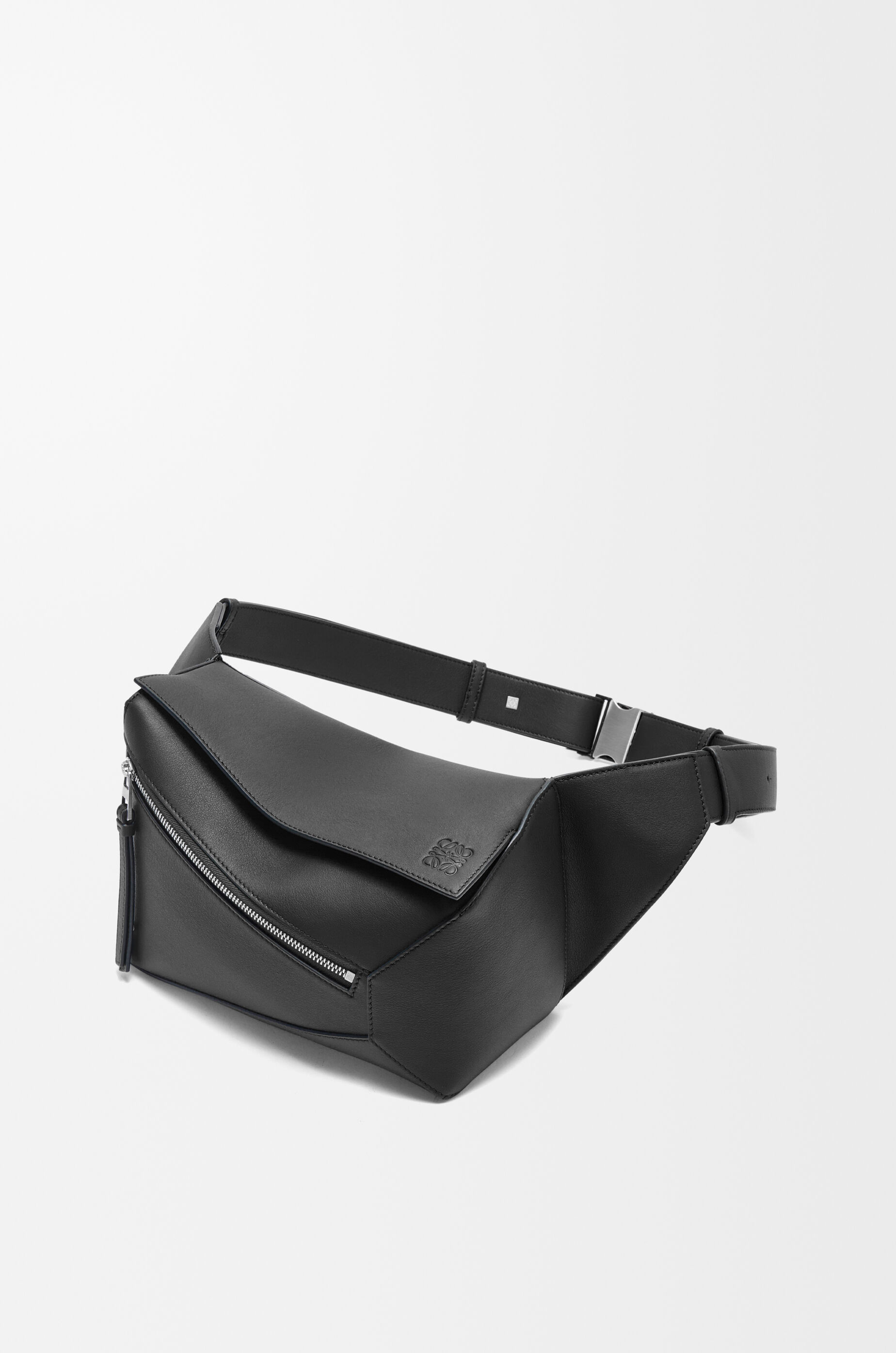 LOEWE Small Puzzle Edge bumbag in classic calfskin Black