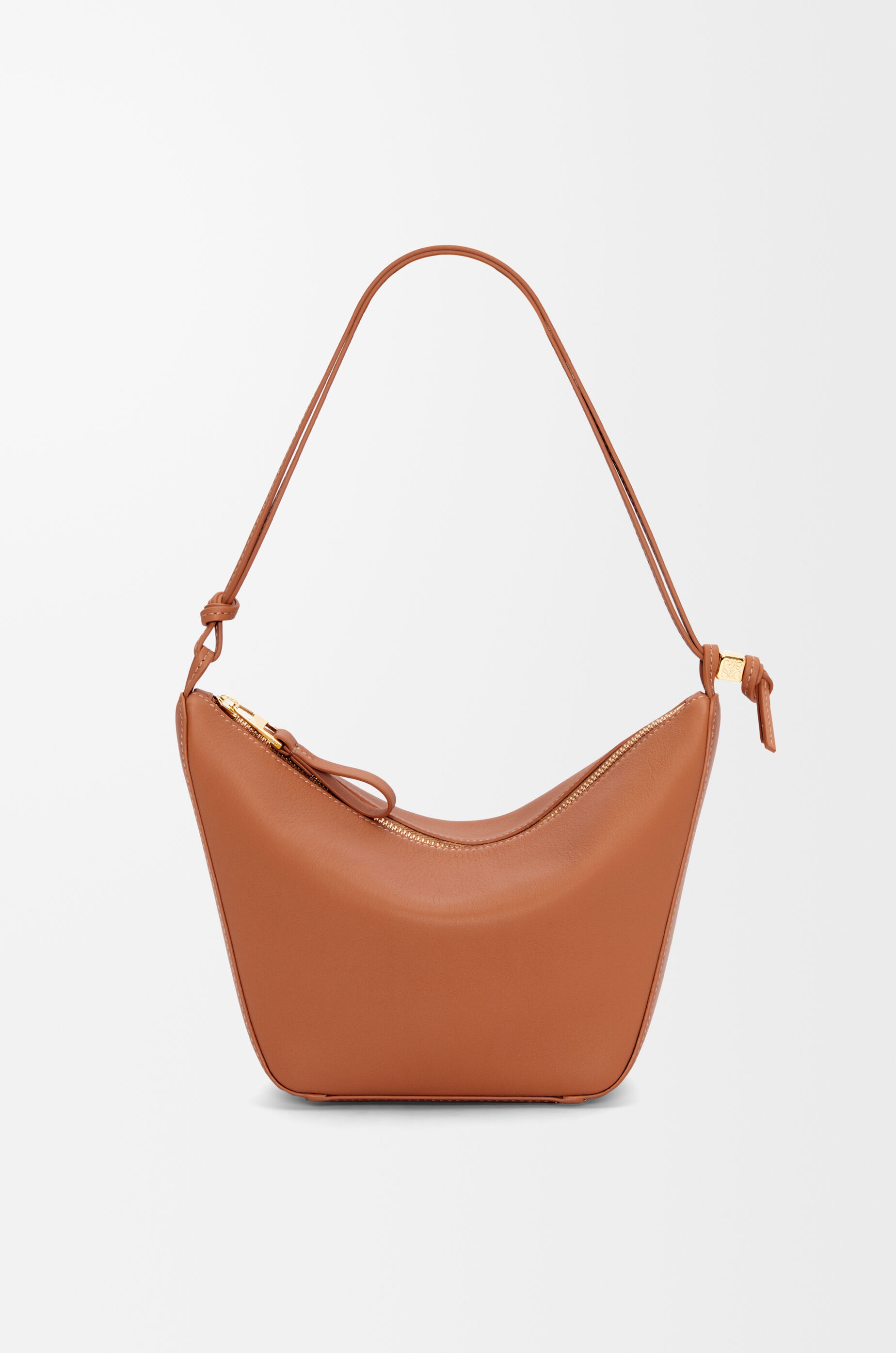 LOEWE Mini Hammock hobo in classic calfskin Tan