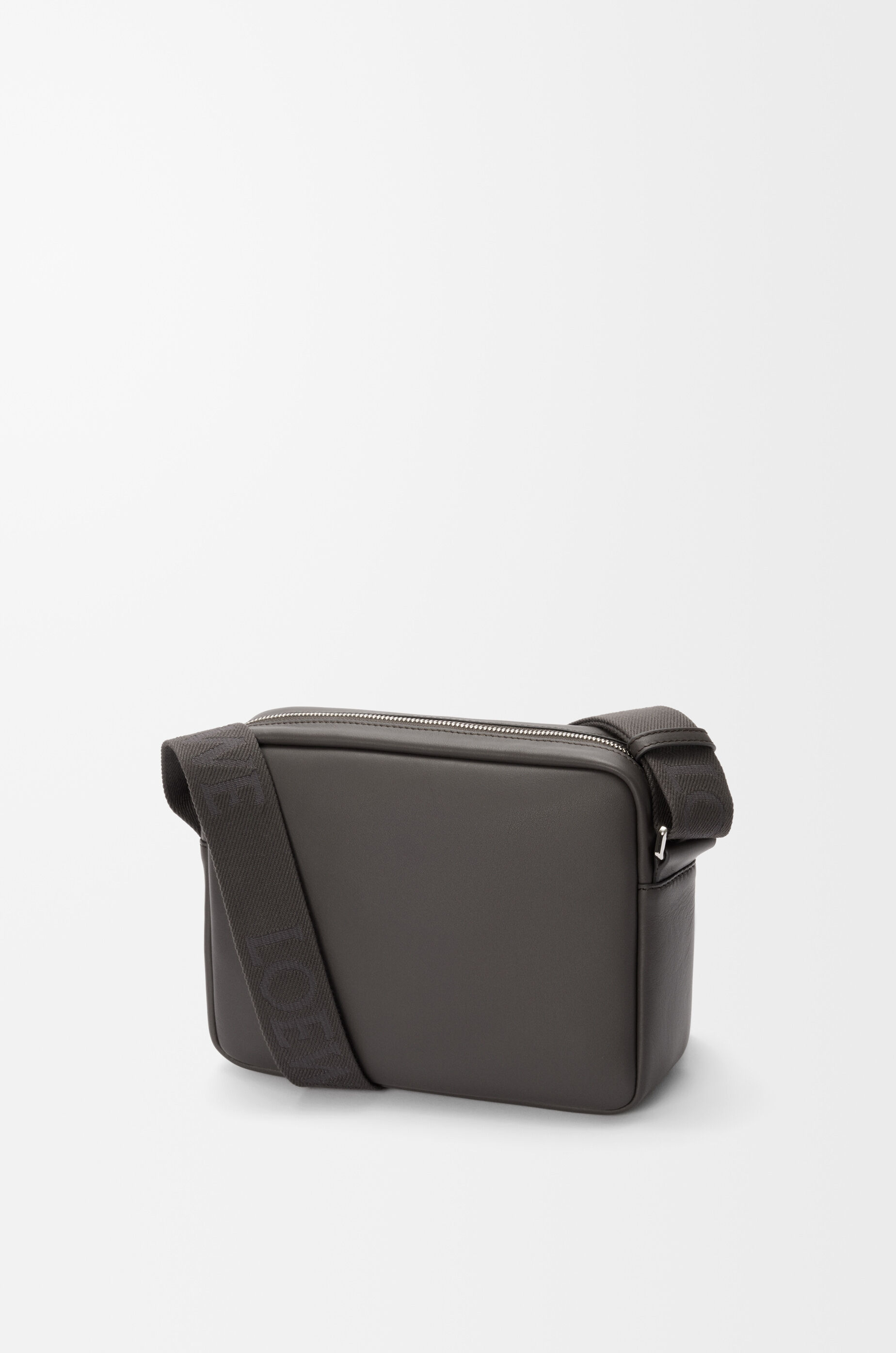 LOEWE Medium Pebble messenger bag in smooth calfskin Dark Grey