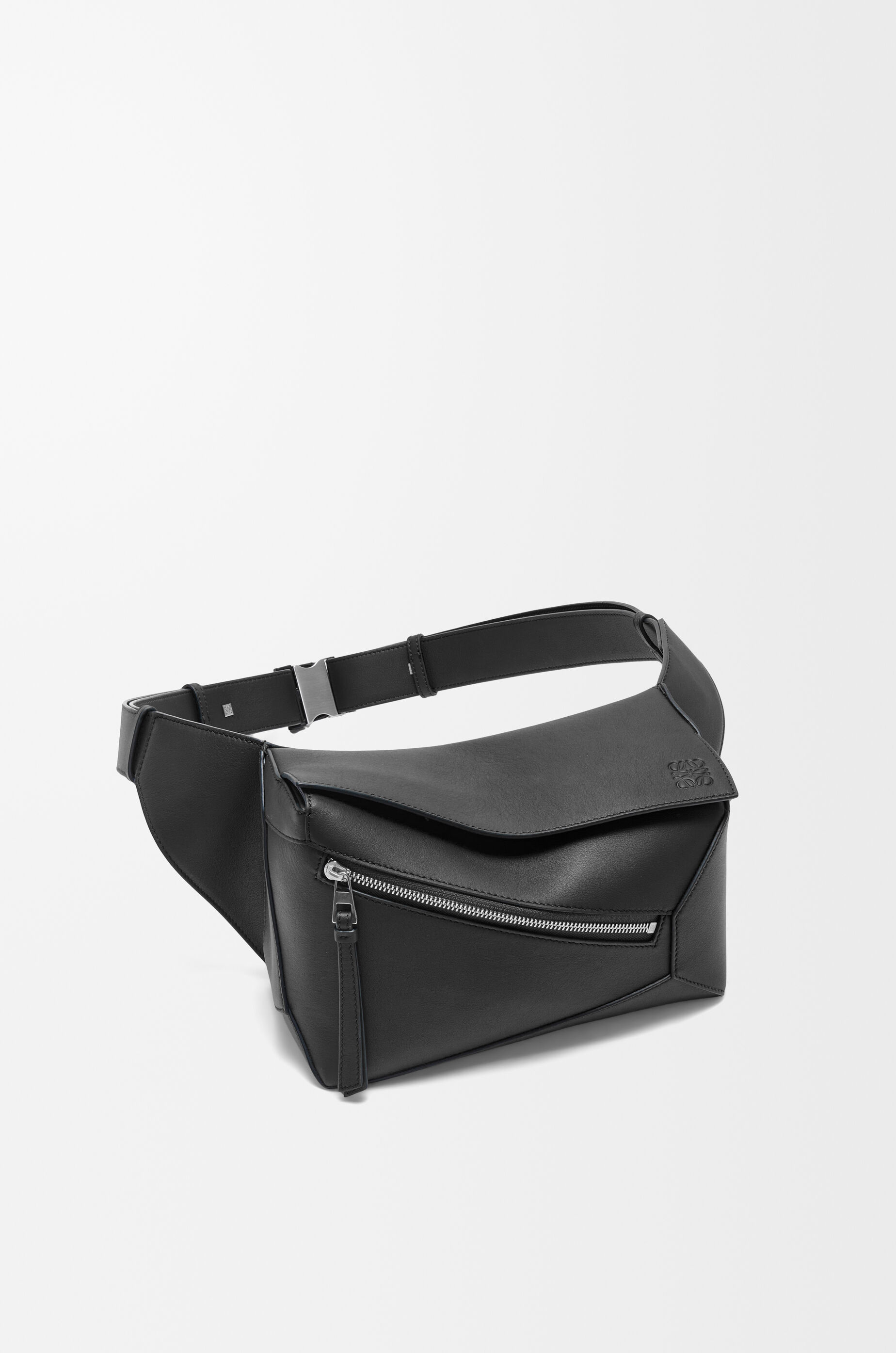 LOEWE Small Puzzle Edge bumbag in classic calfskin Black