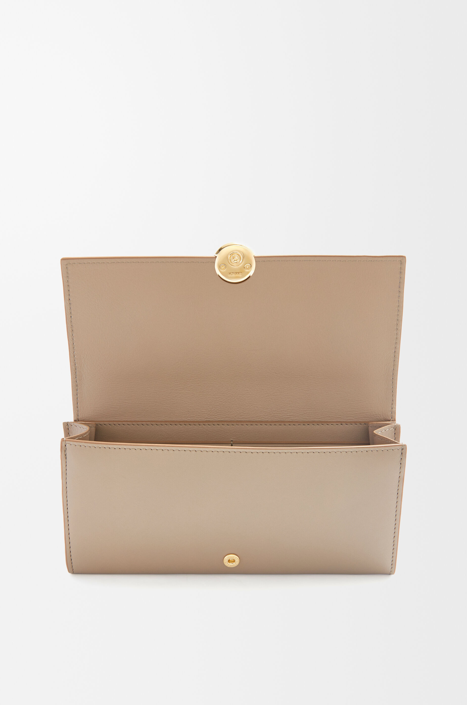LOEWE Pebble continental wallet in shiny nappa calfskin Sand