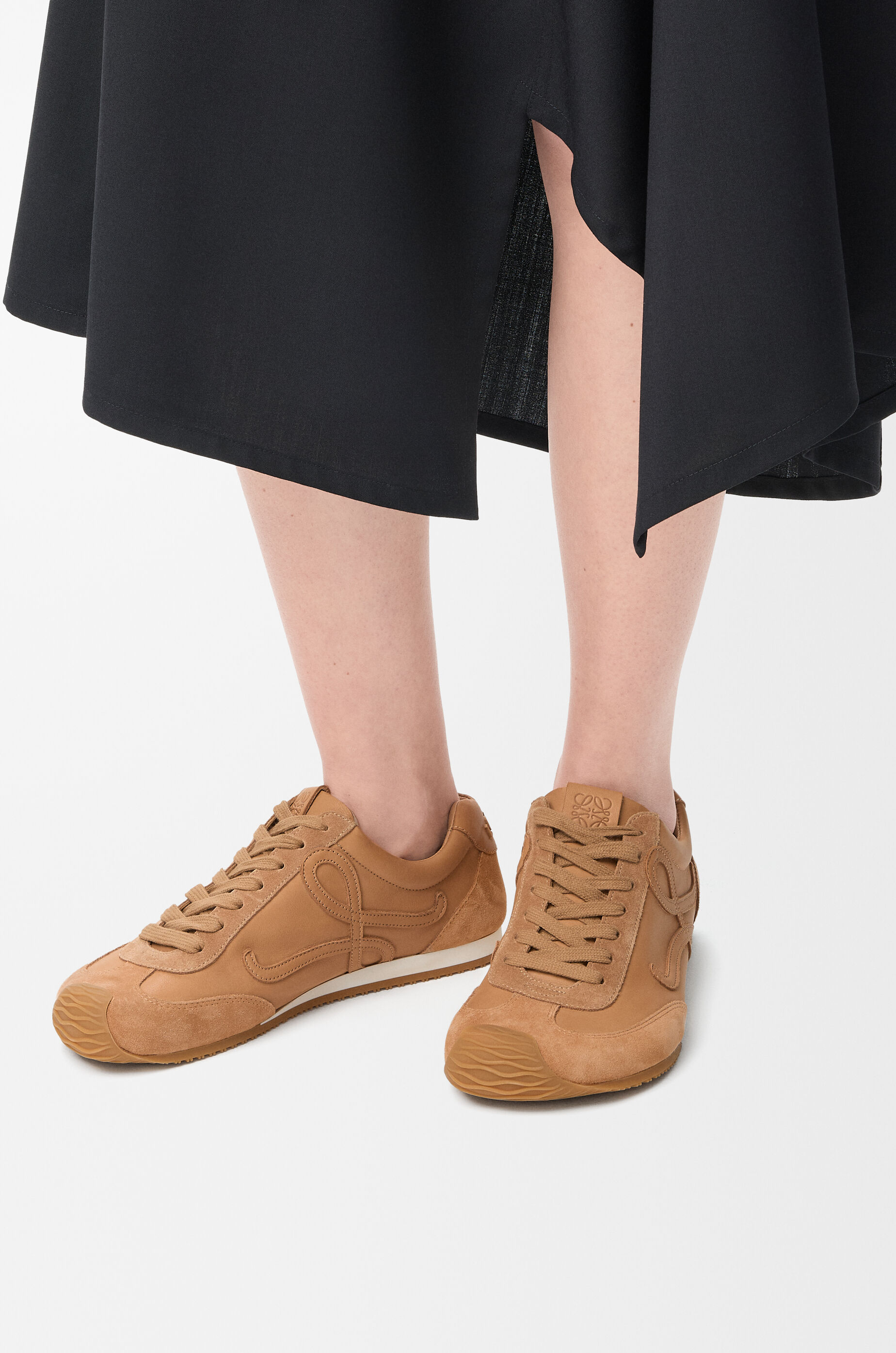 LOEWE Ballet Runner 2.0 in soft calfskin Cinnamon