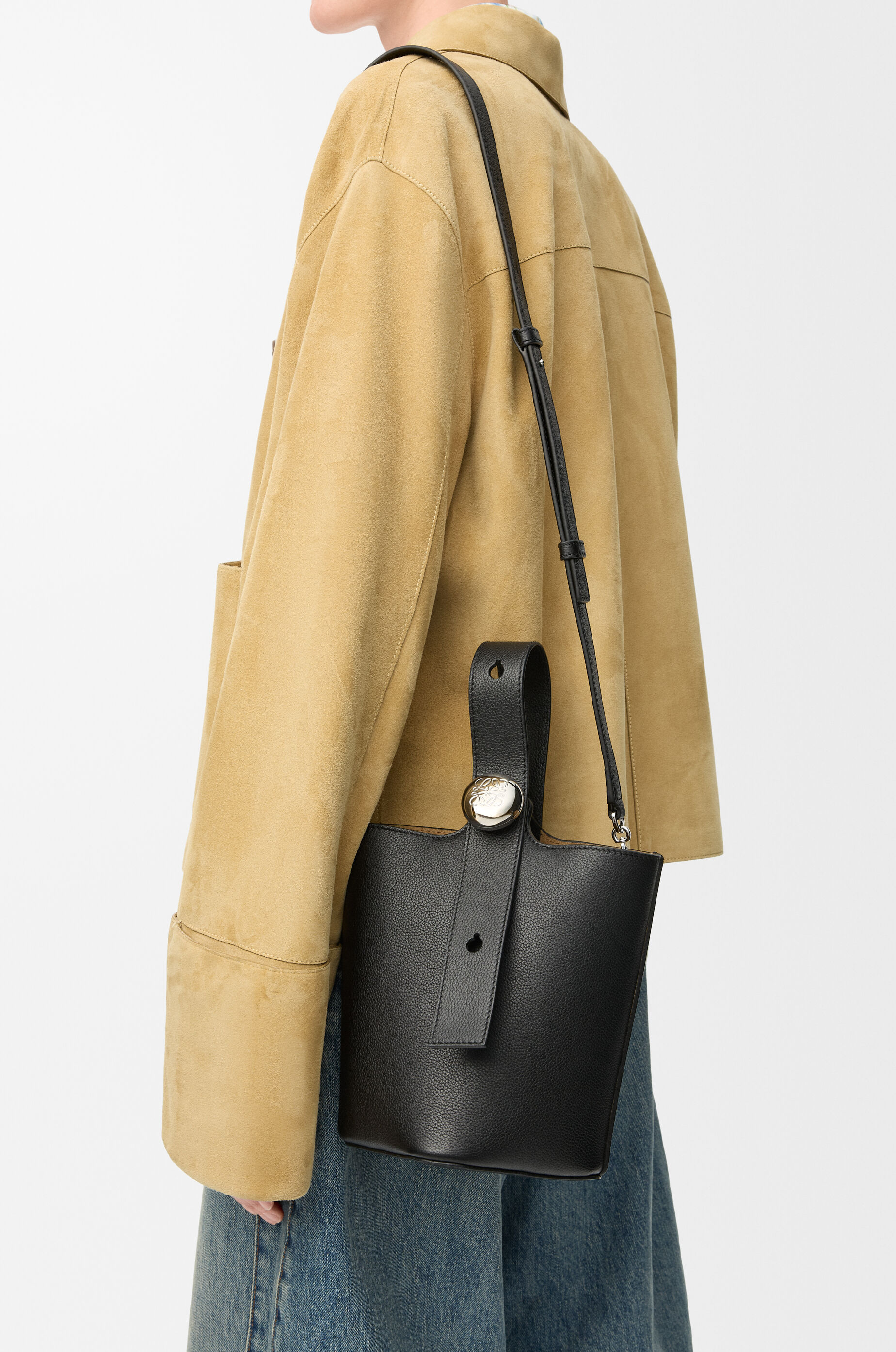 LOEWE Mini Pebble Bucket bag in soft grained calfskin Black