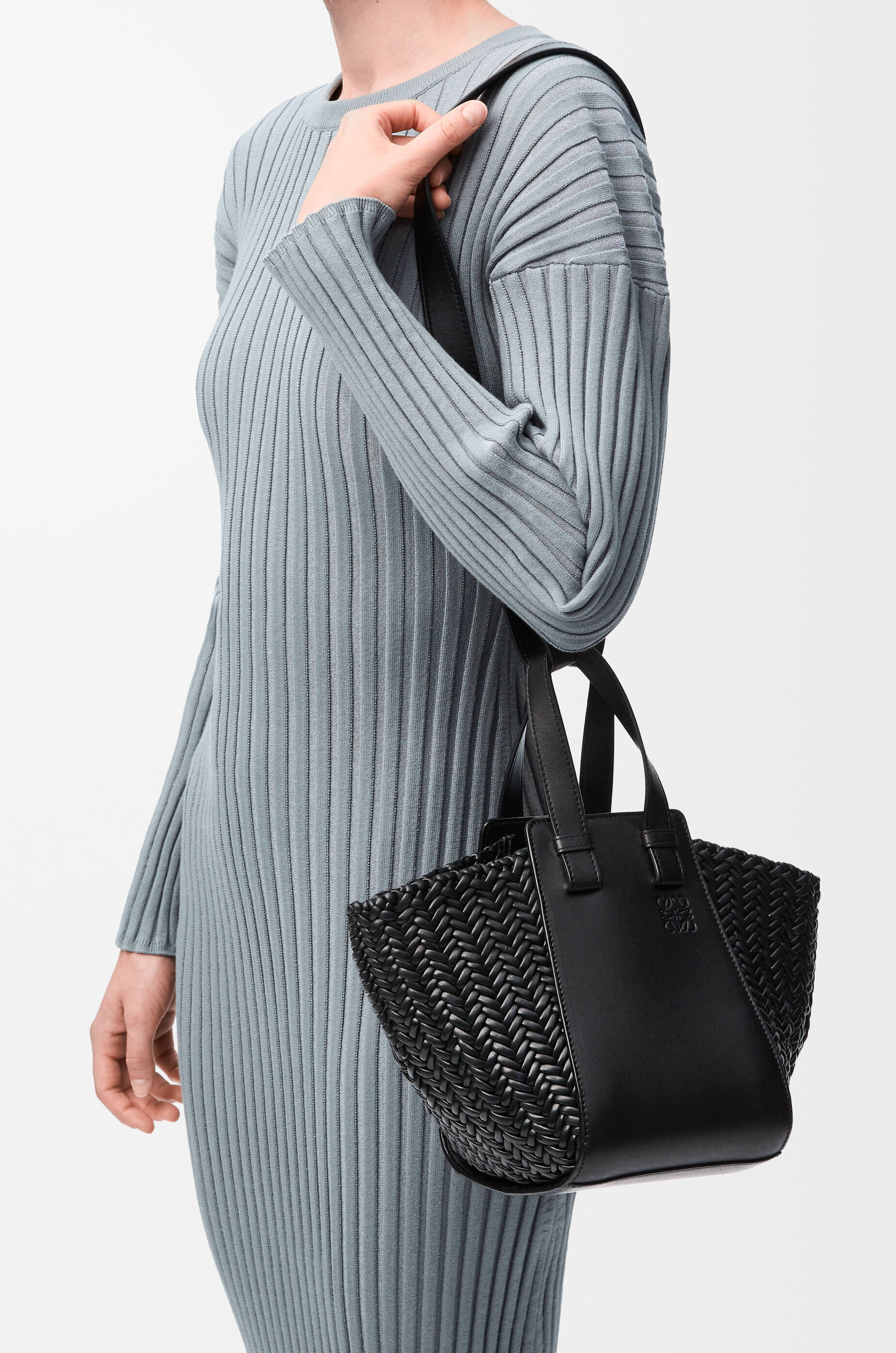 LOEWE Compact Hammock bag in calfskin Black