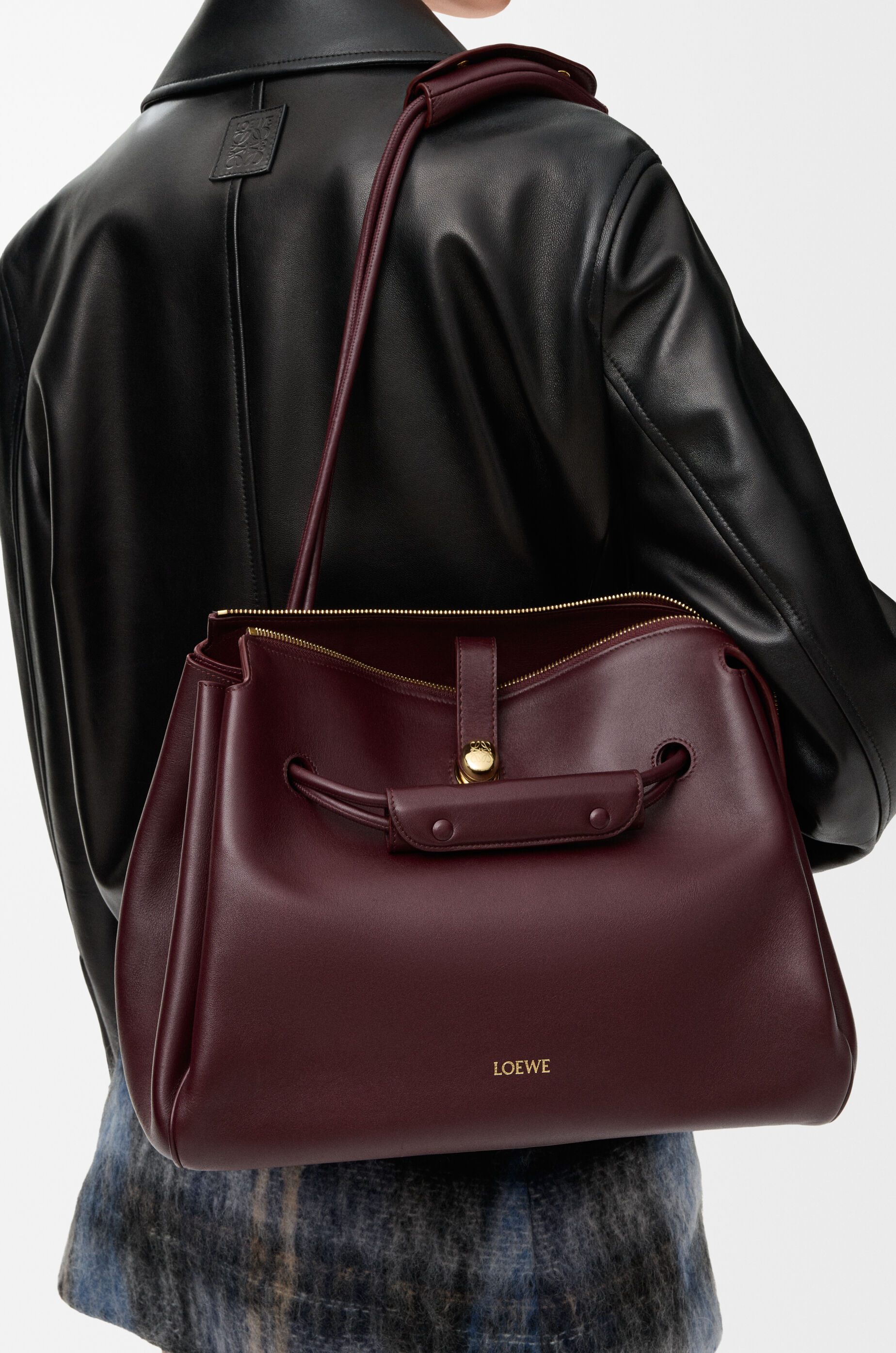 LOEWE Large Madrid bag in supple calfskin Dark Burgundy