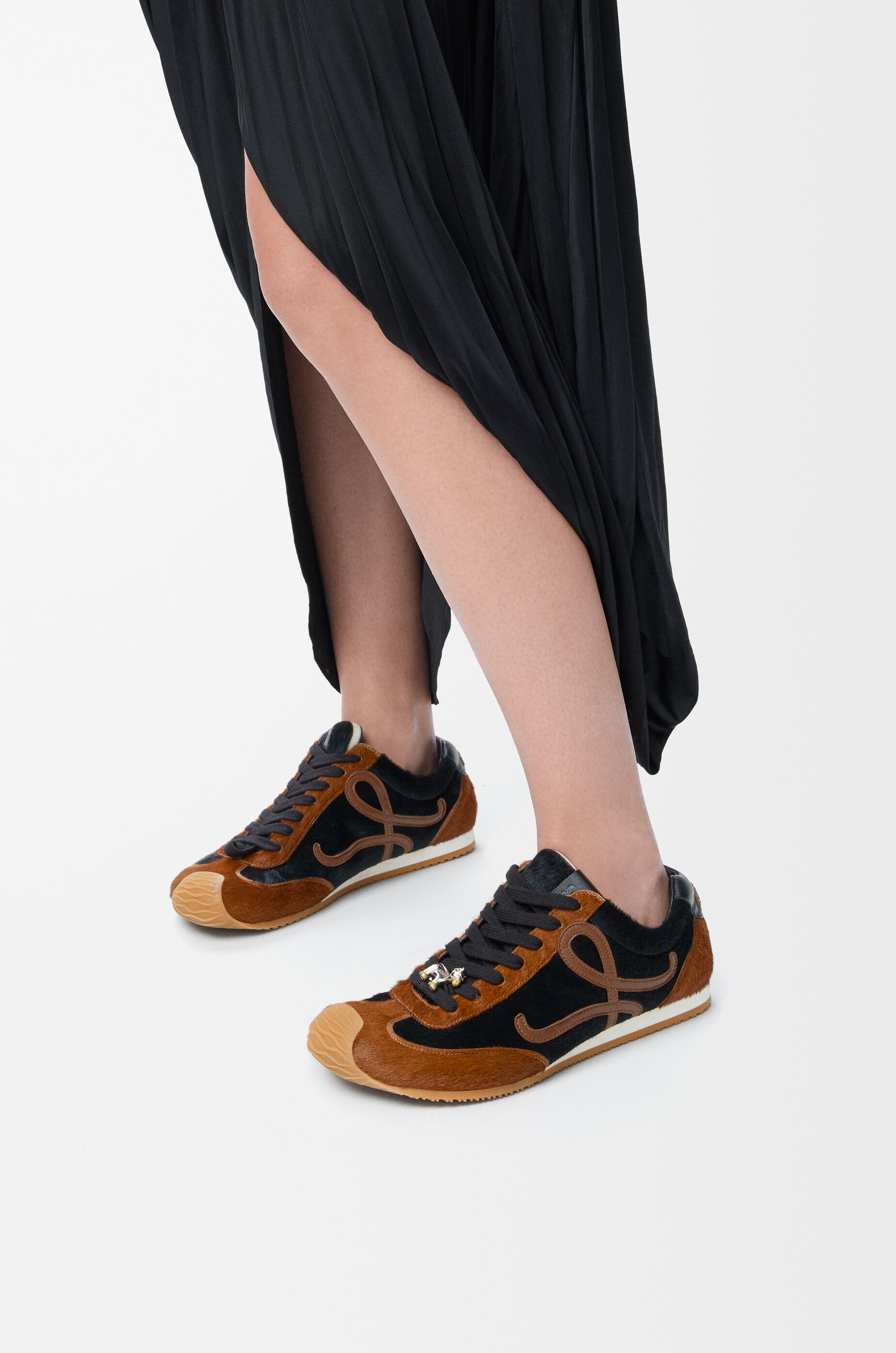 LOEWE Ballet Runner 2.0 in hairy calfskin Black/Squirrel