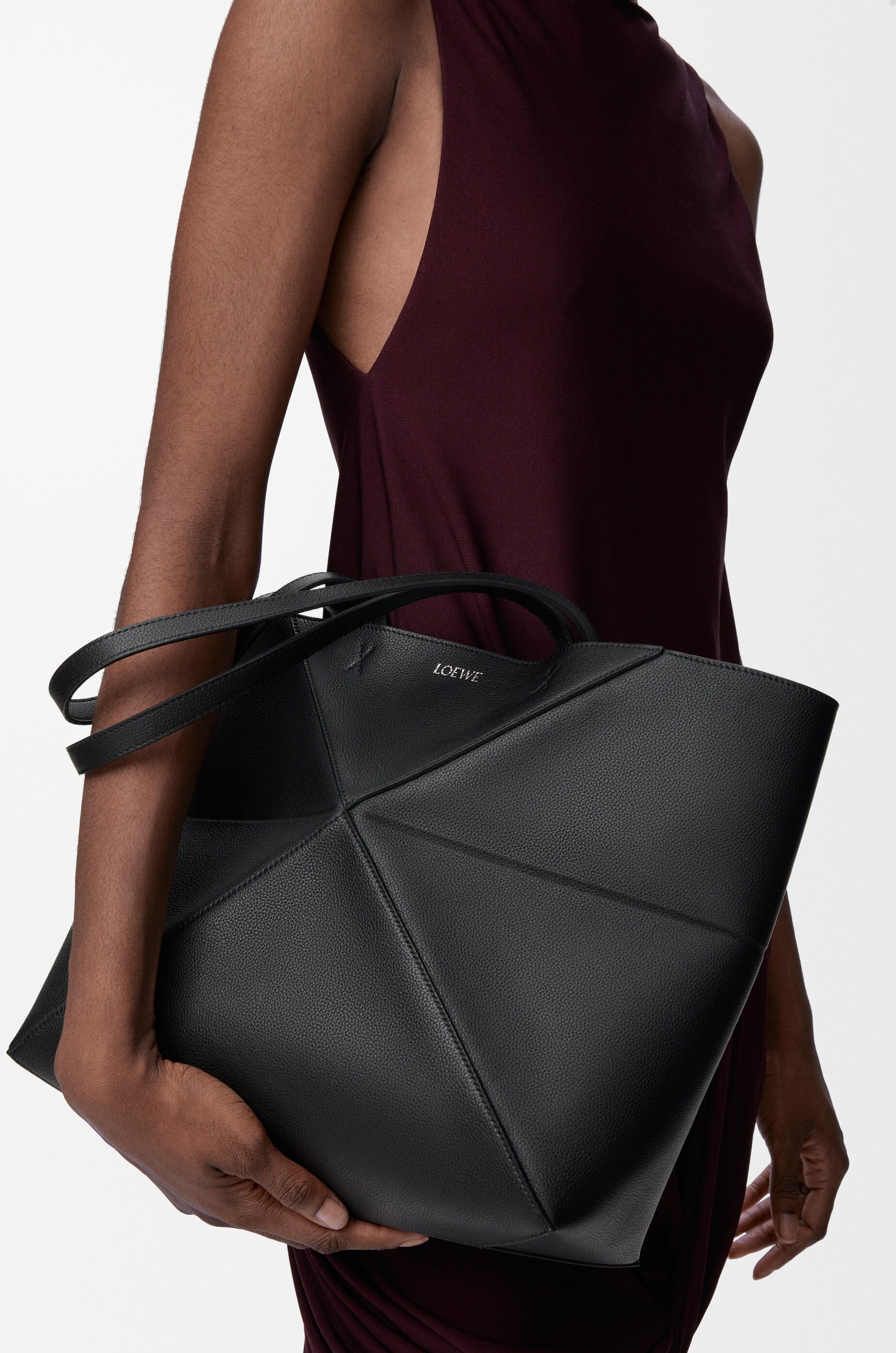 LOEWE Medium horizontal Puzzle Fold tote in soft grained calfskin Black