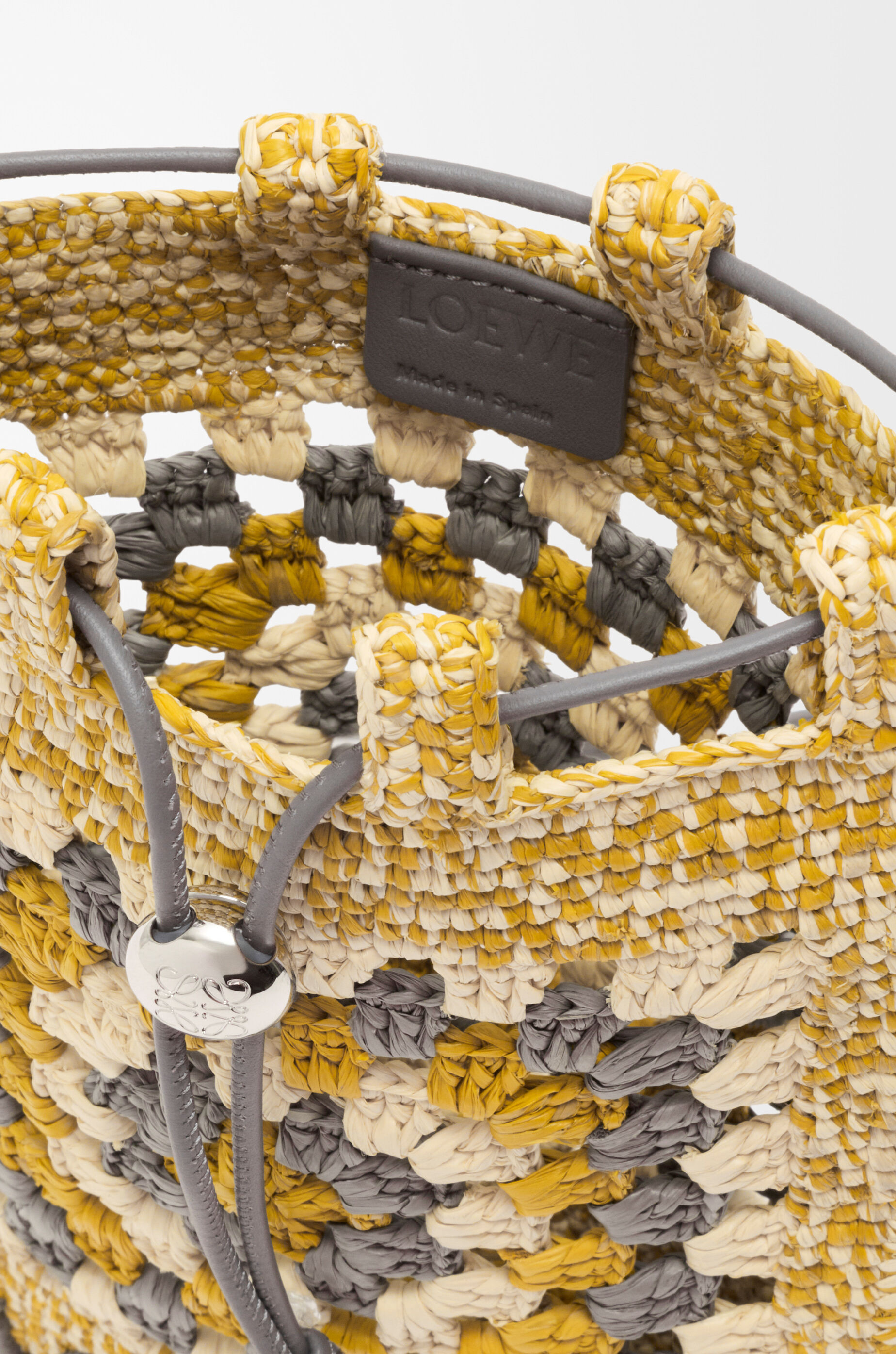 LOEWE Drawstring pocket in classic calfskin and raffia Pearl Grey/Mustard