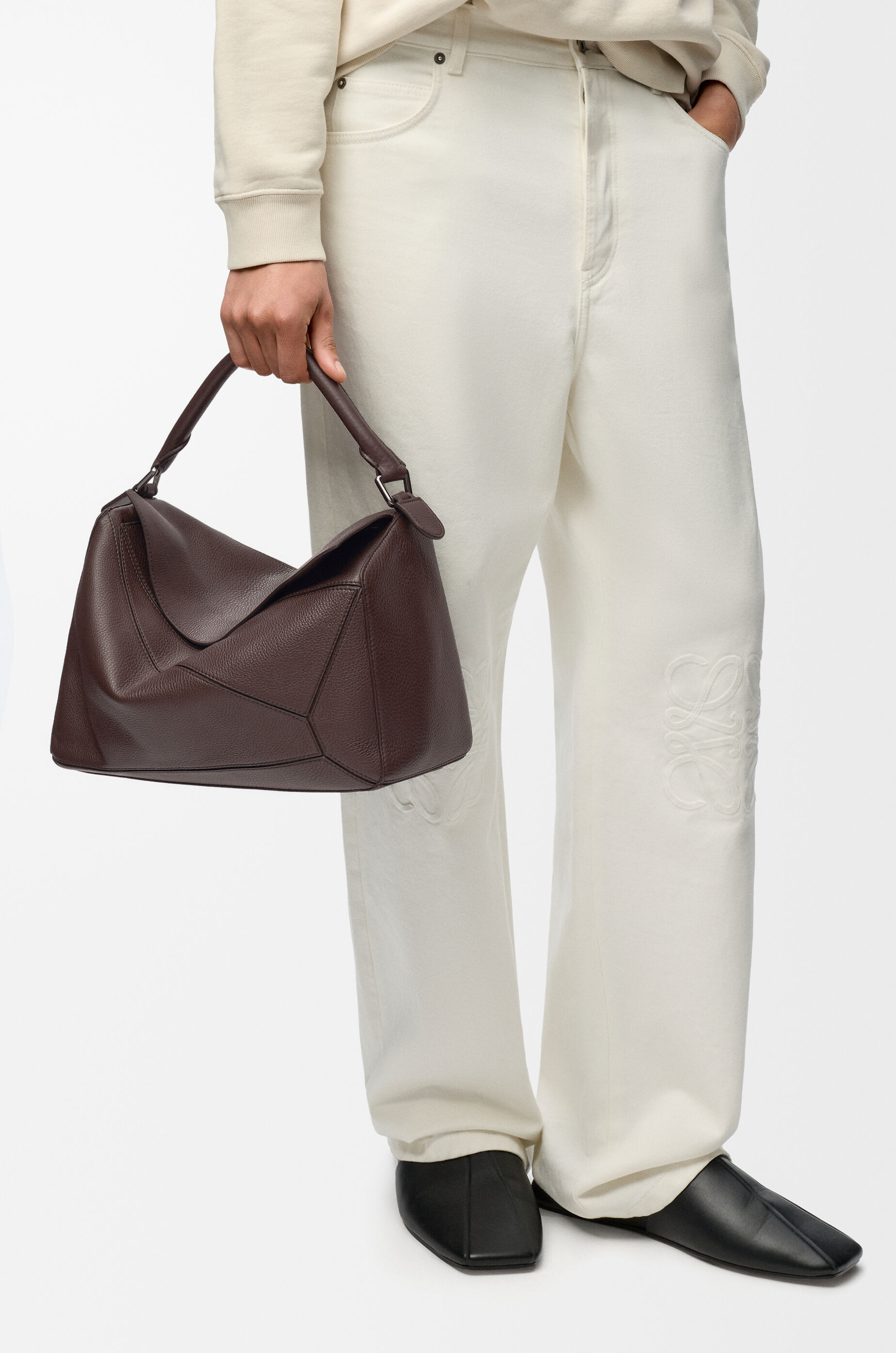 LOEWE Large Puzzle bag in supple grained calfskin Chocolate