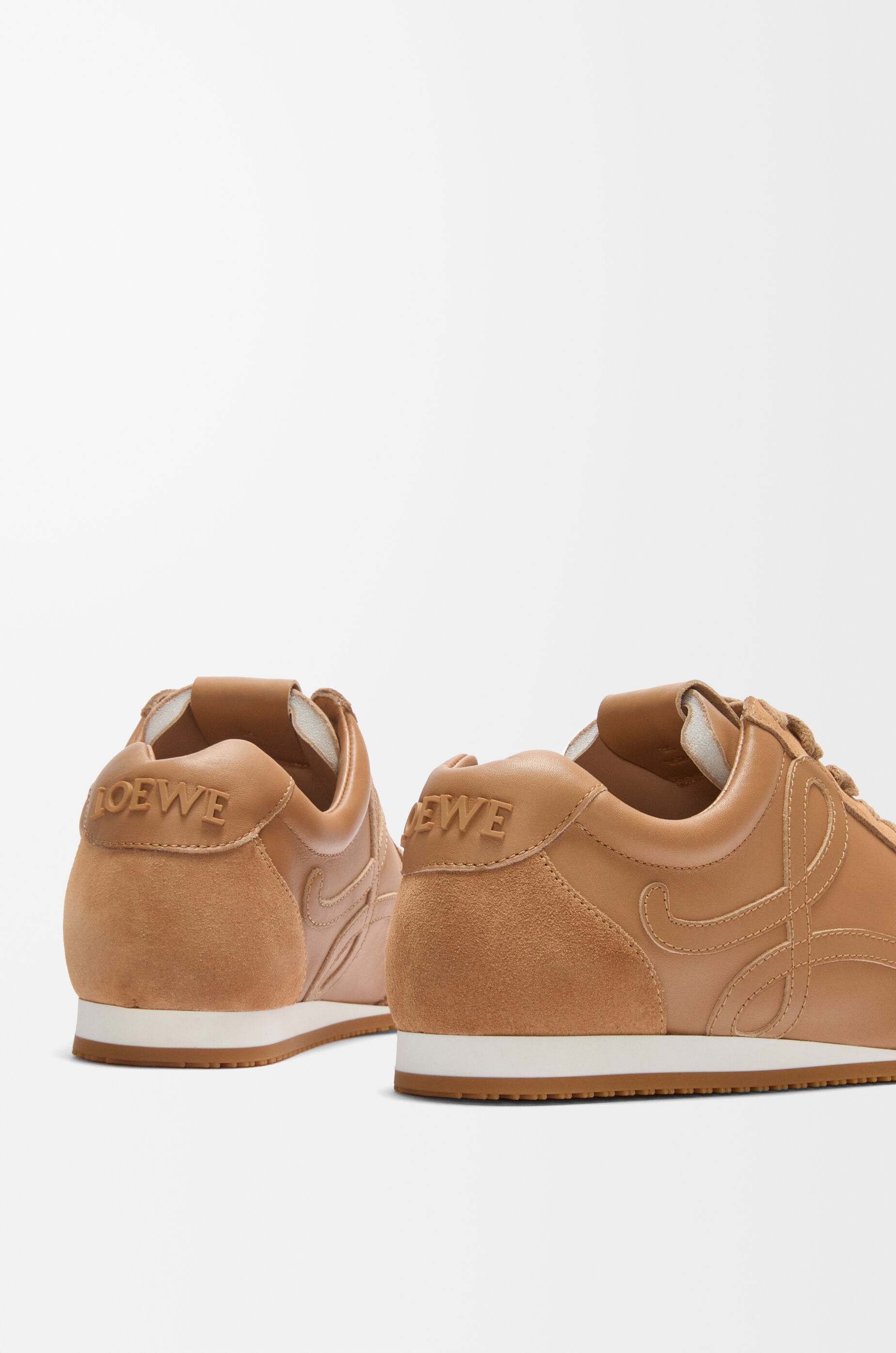 LOEWE Ballet Runner 2.0 in soft calfskin Cinnamon